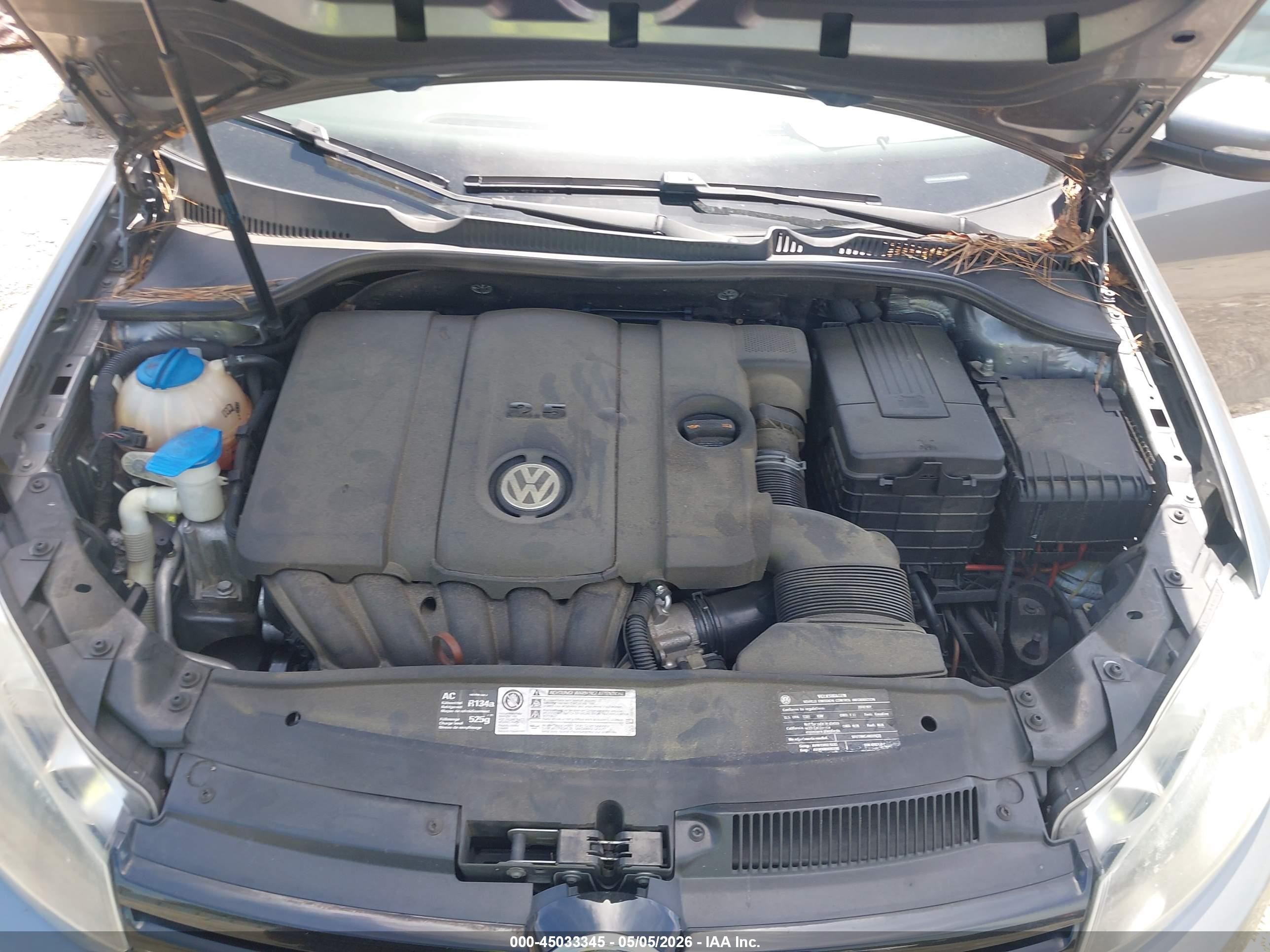 2010 Volkswagen Golf 4-door Gray vin: WVWDA7AJ4AW241993