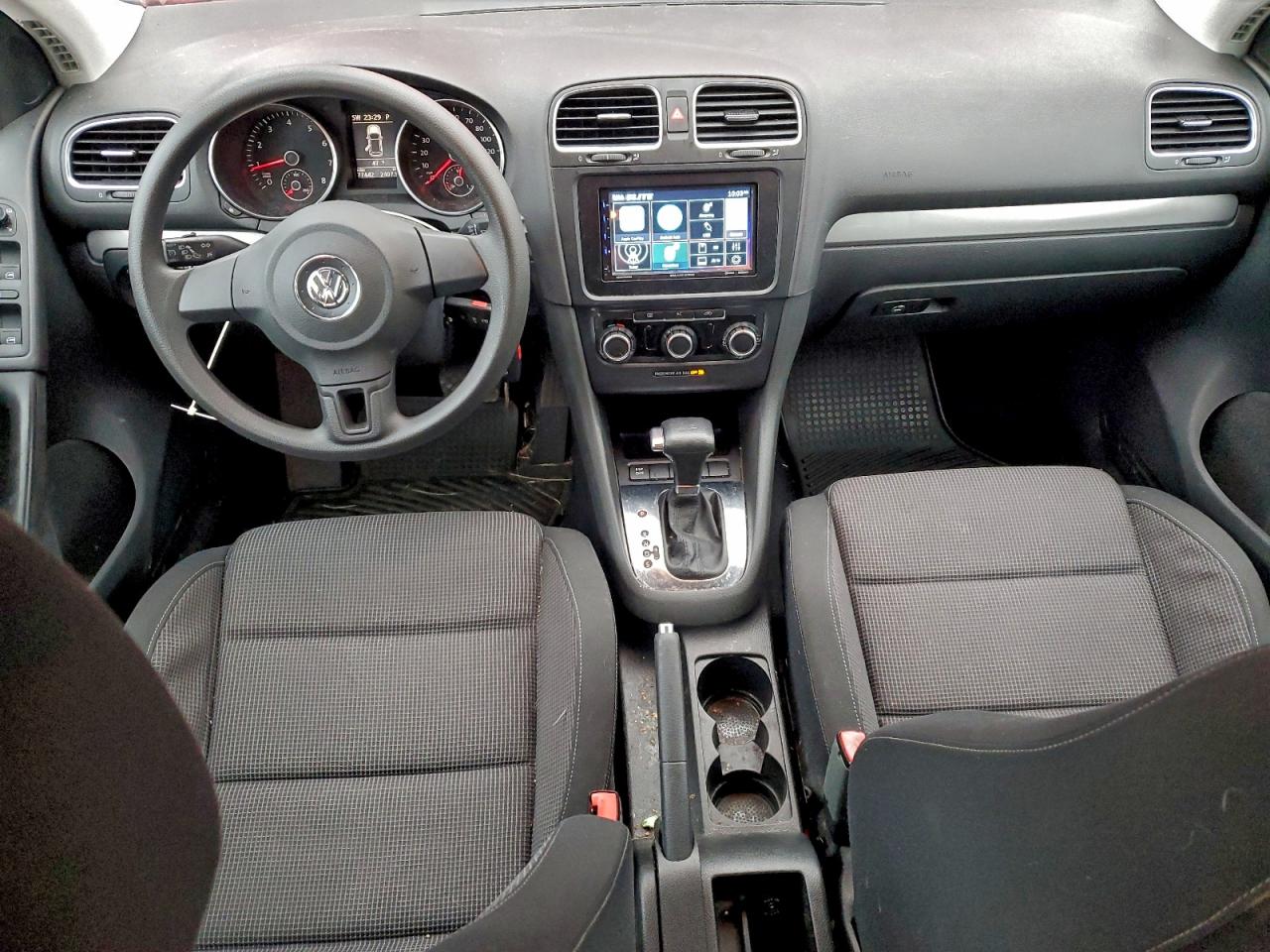 2010 Volkswagen Golf Красный vin: WVWDA7AJ4AW340166