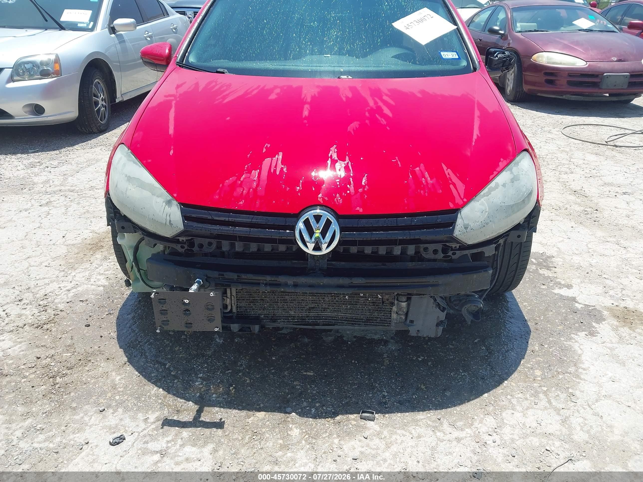2011 Volkswagen Golf 2.5l 4-door Red vin: WVWDA7AJ4BW305306