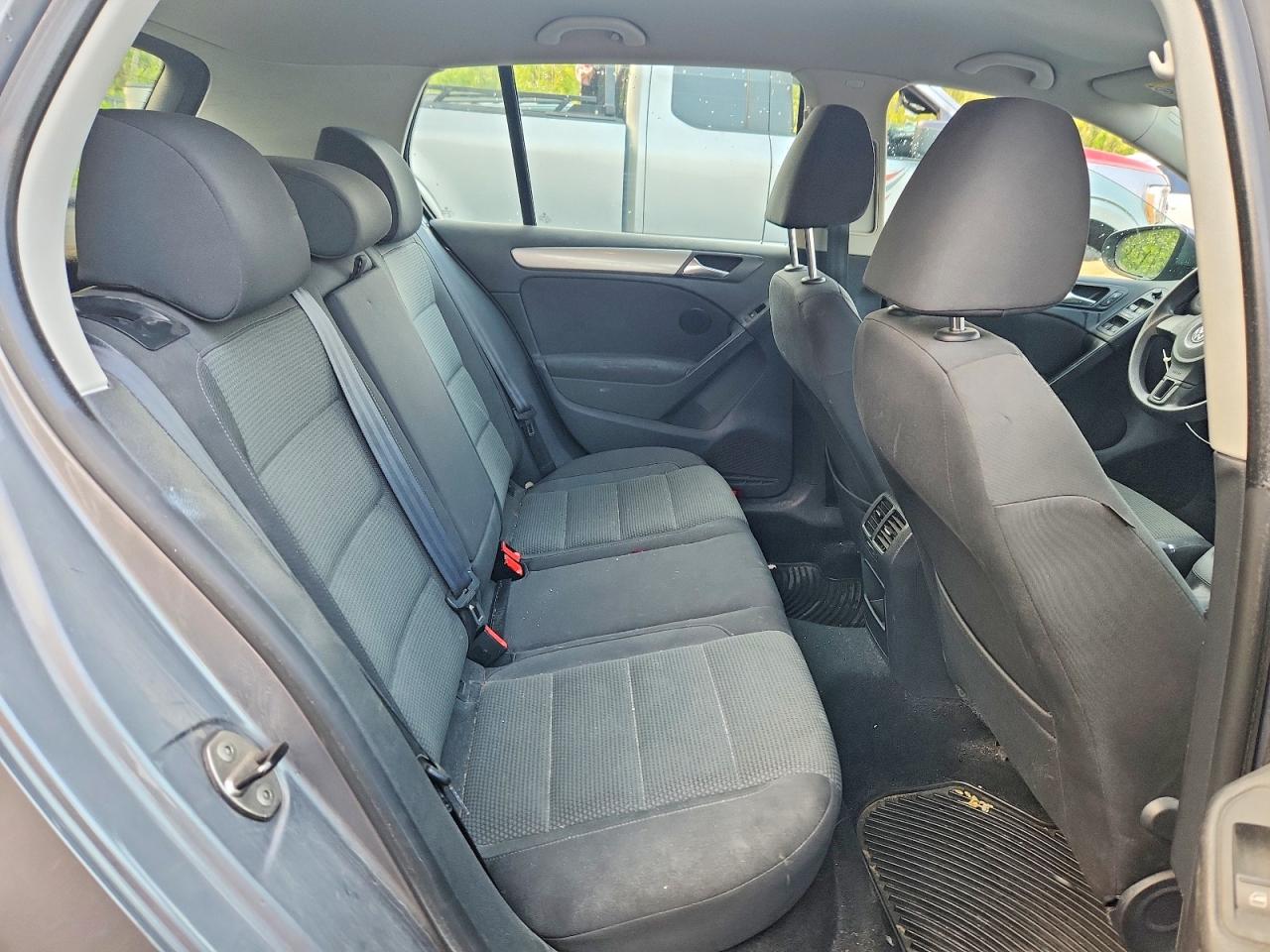 2011 Volkswagen Golf Угольный vin: WVWDA7AJ5BW332689