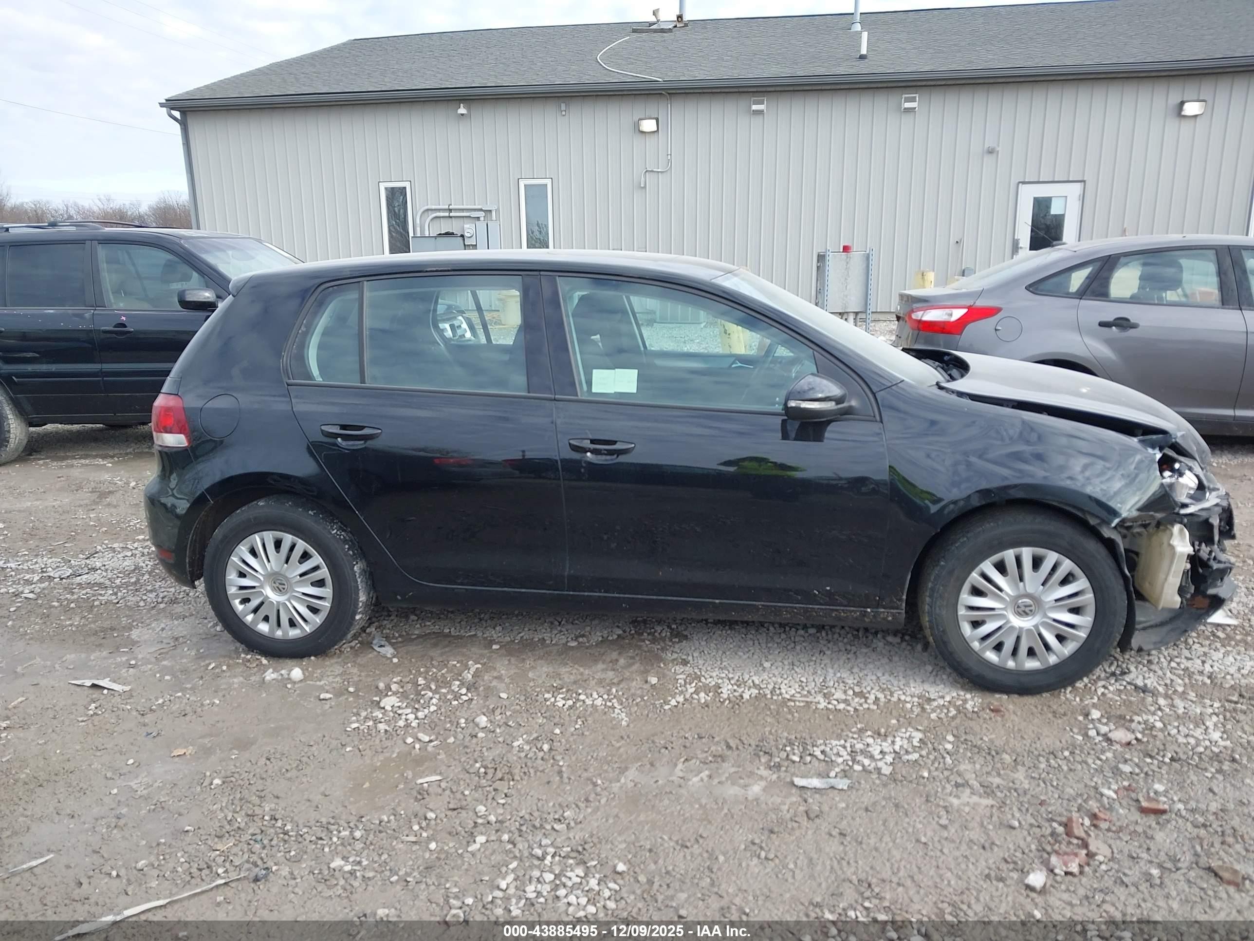 2011 Volkswagen Golf 2.5l 4-door Black vin: WVWDA7AJ6BW121629