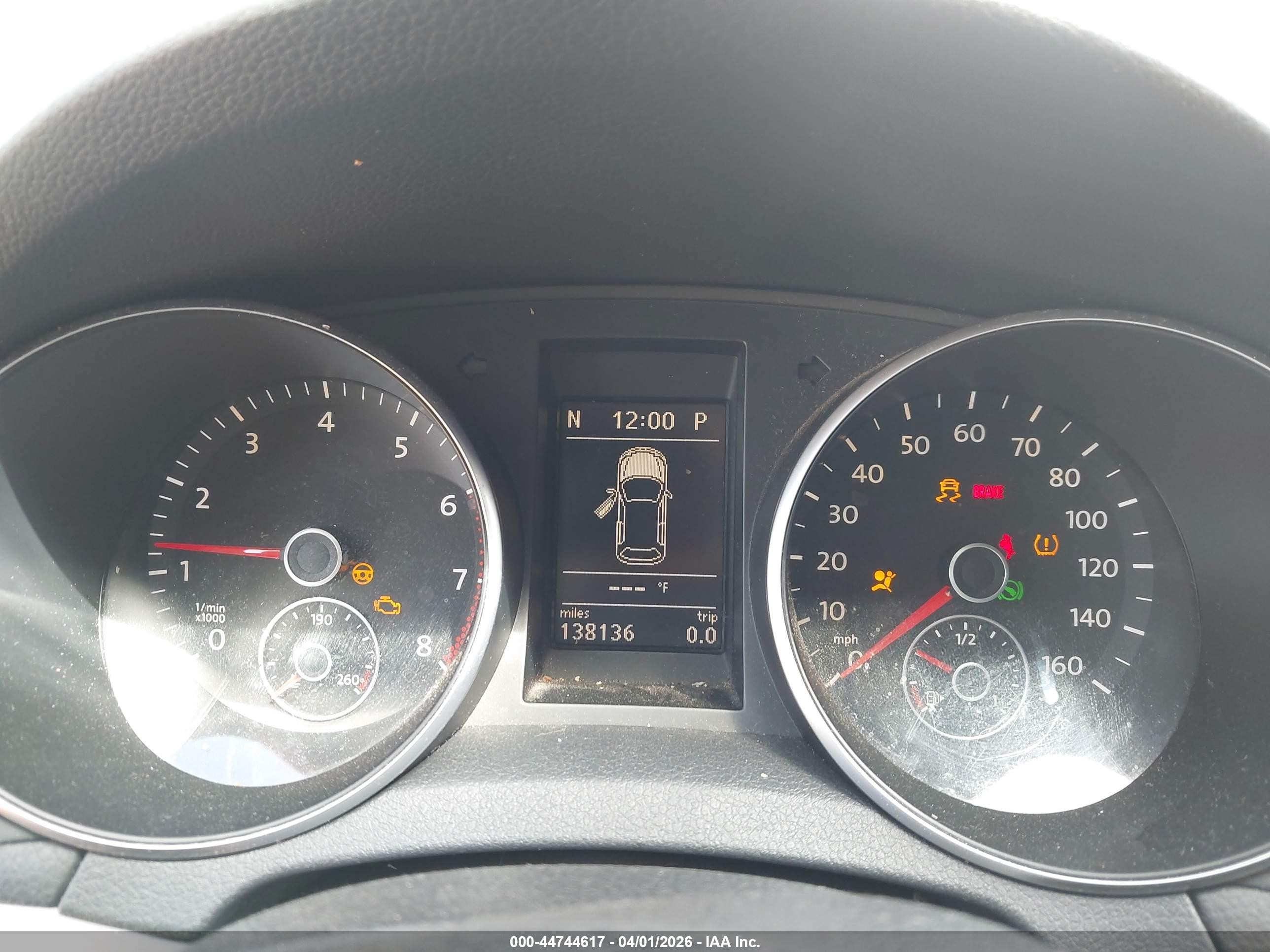 2010 Volkswagen Golf 4-door Серебряный vin: WVWDA7AJ8AW085909