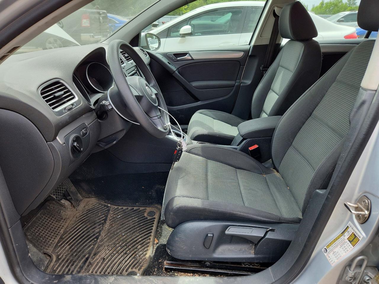 2013 Volkswagen Golf Серебряный vin: WVWDA7AJ9DW119117