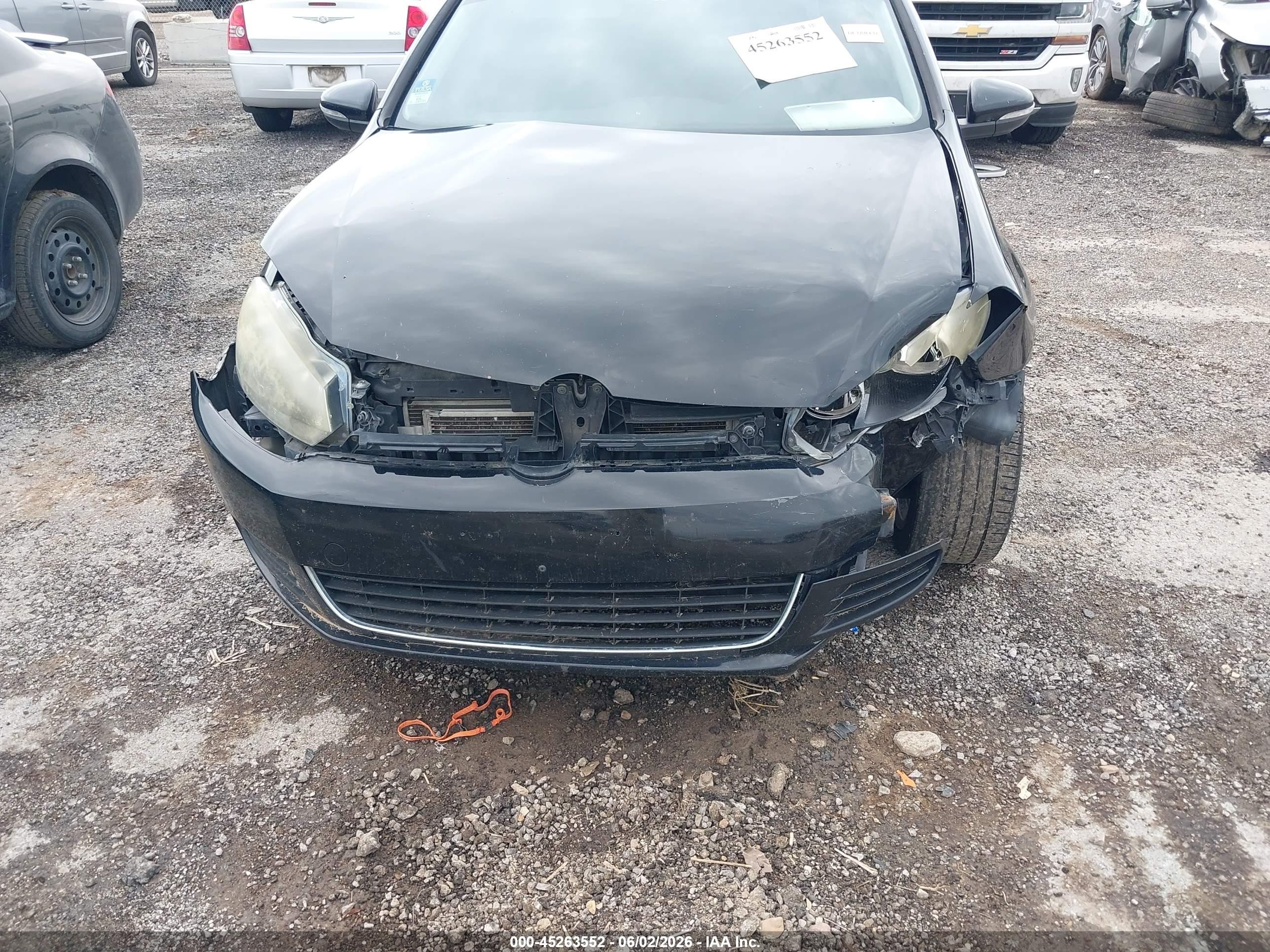 2010 Volkswagen Golf 4-door Black vin: WVWDA7AJXAW086852