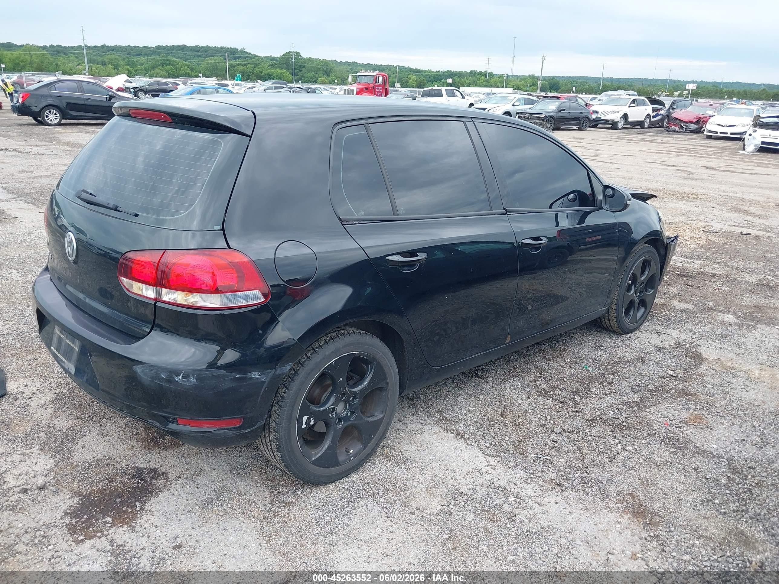 2010 Volkswagen Golf 4-door Black vin: WVWDA7AJXAW086852