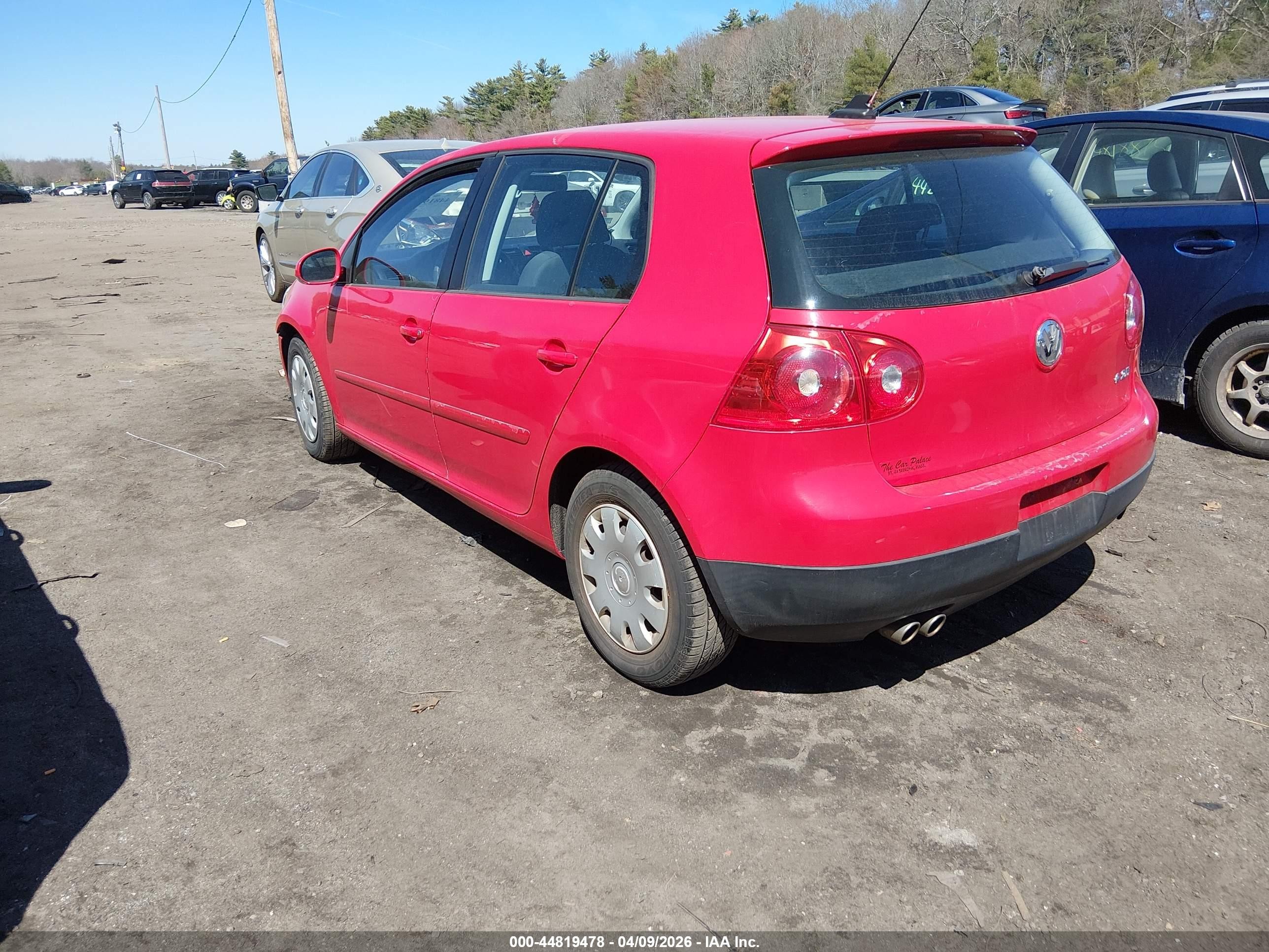 2008 Volkswagen Rabbit S Red vin: WVWDA91K08W156194