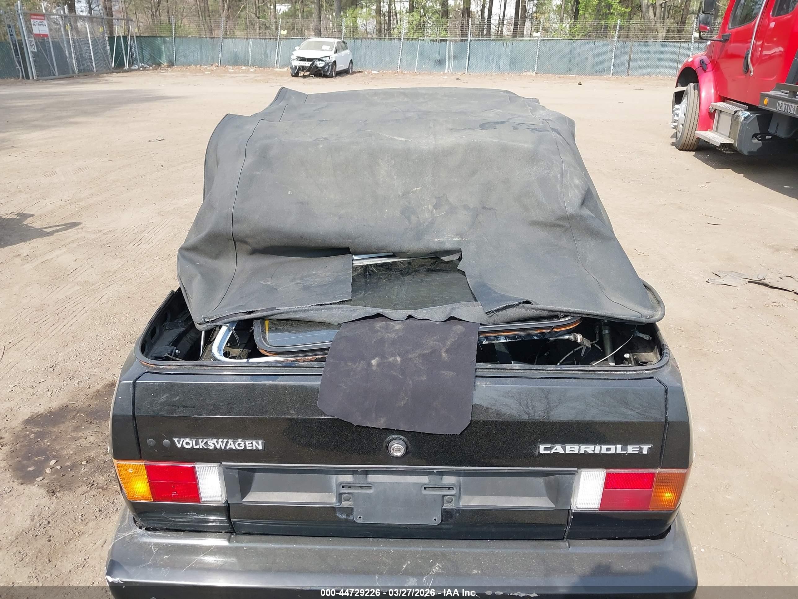1991 Volkswagen Cabriolet Carat Black vin: WVWDB515XMK009043