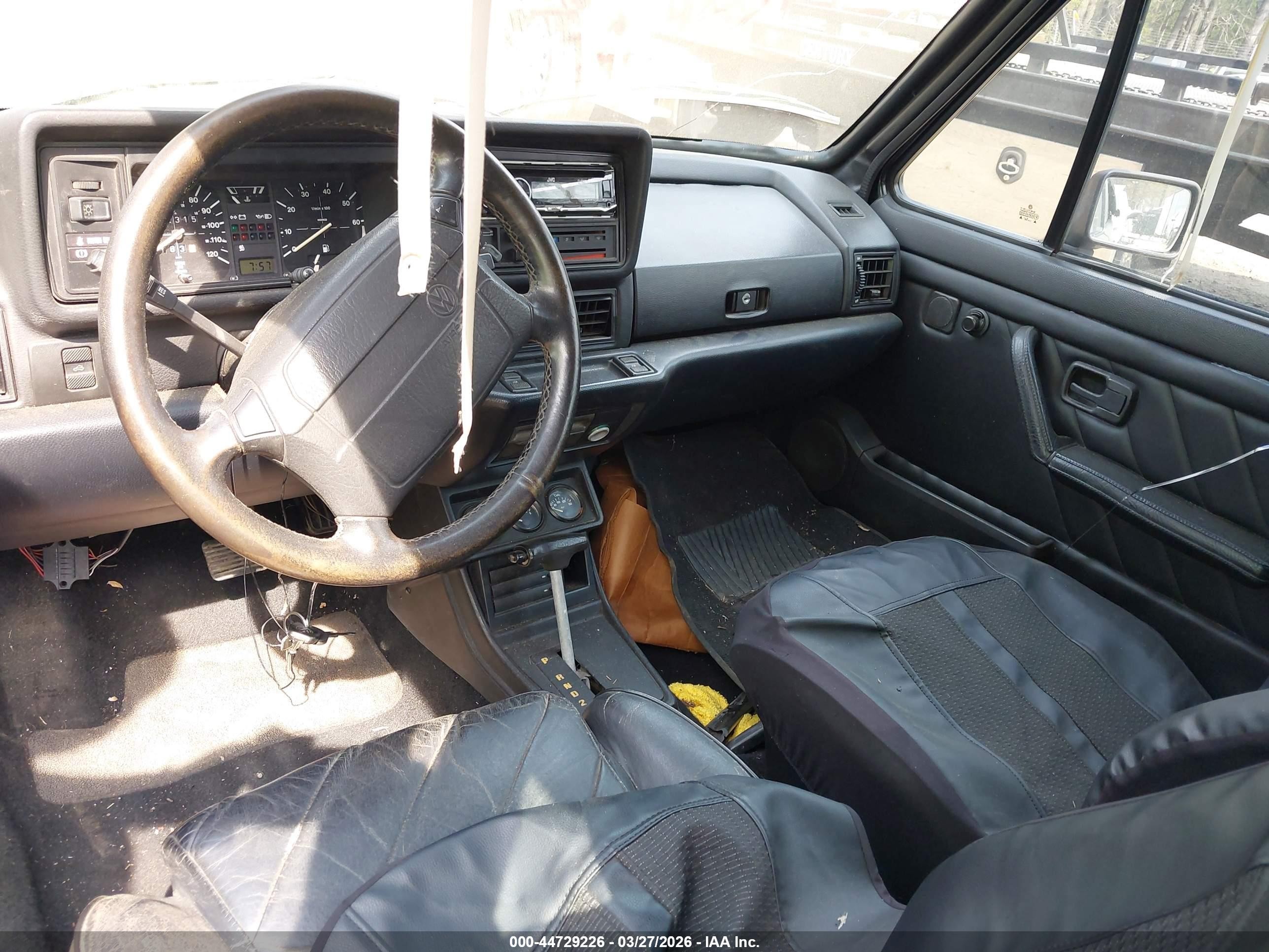 1991 Volkswagen Cabriolet Carat Black vin: WVWDB515XMK009043