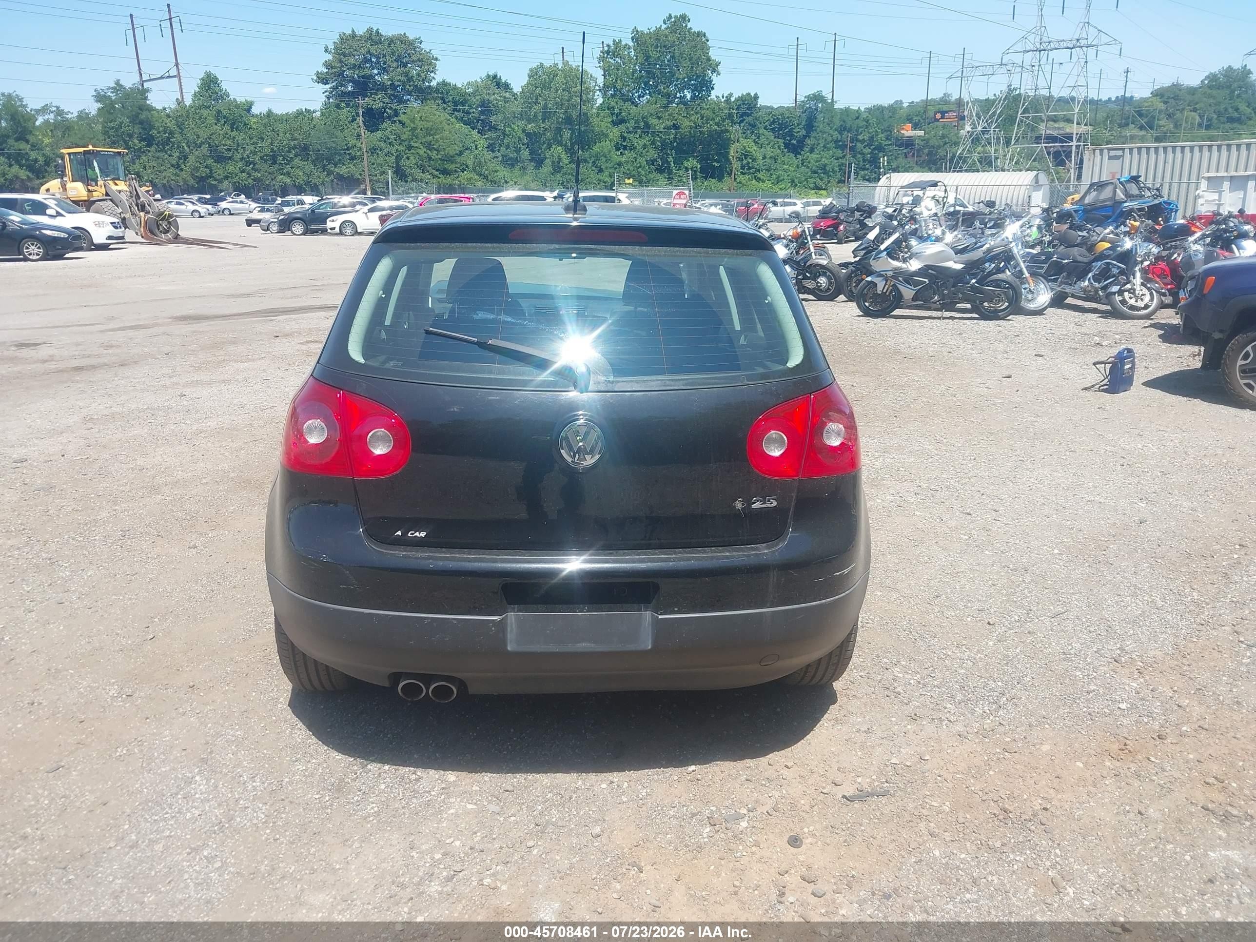 2009 Volkswagen Rabbit   Black vin: WVWDB71K09W146400