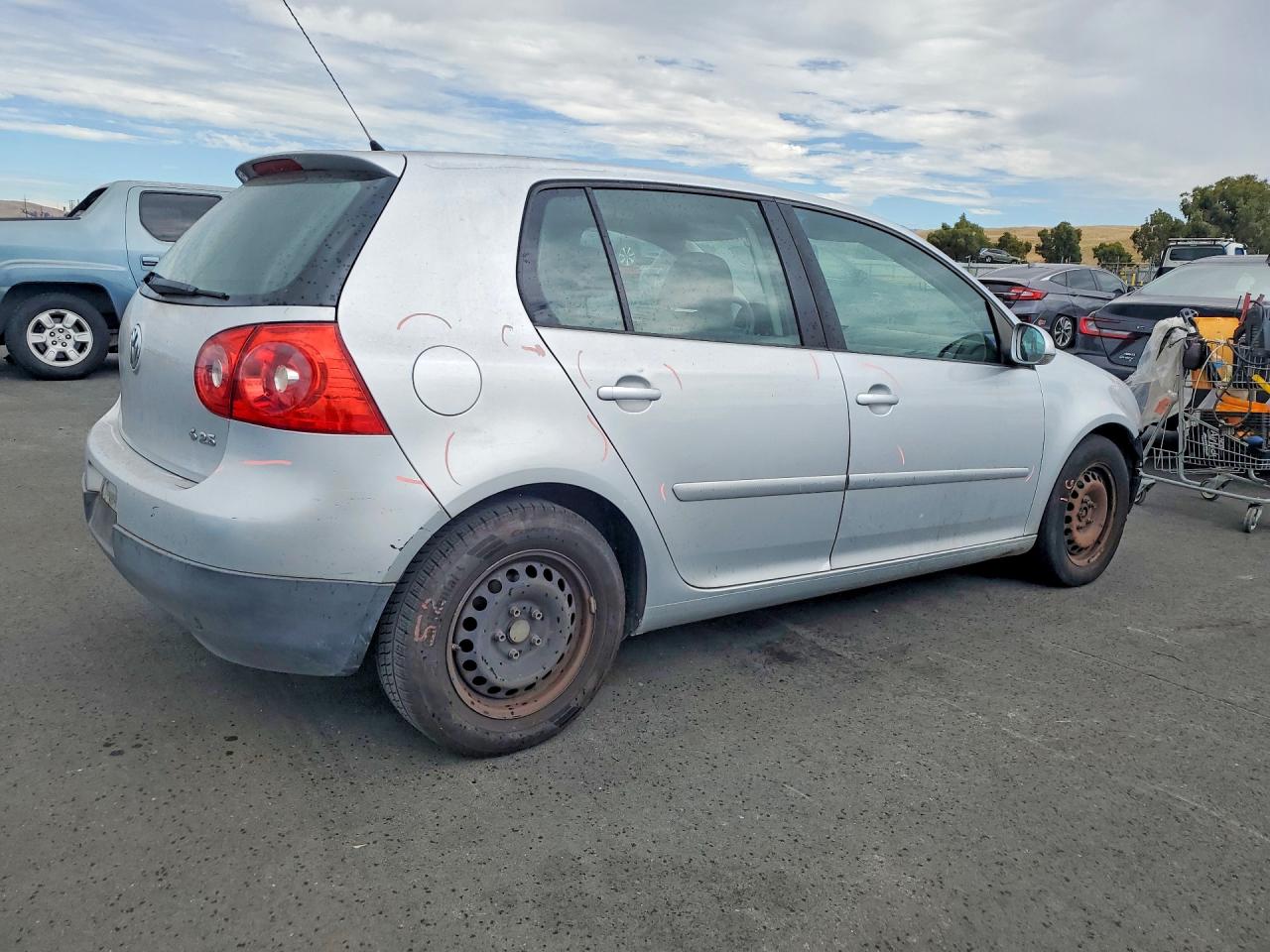 2009 Volkswagen Rabbit Silver vin: WVWDB71K49W138591