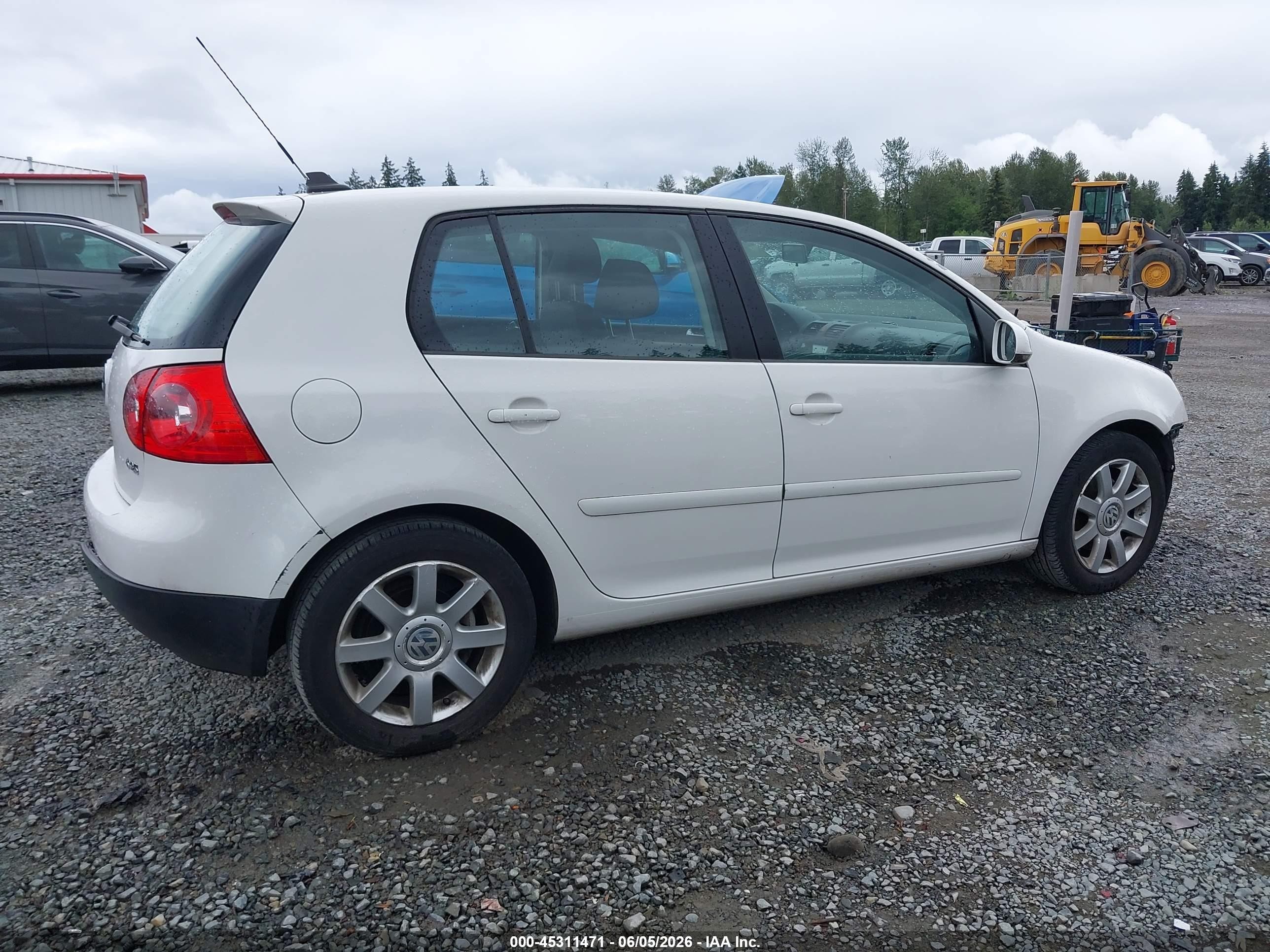 2008 Volkswagen Rabbit S White vin: WVWDB71K78W248081