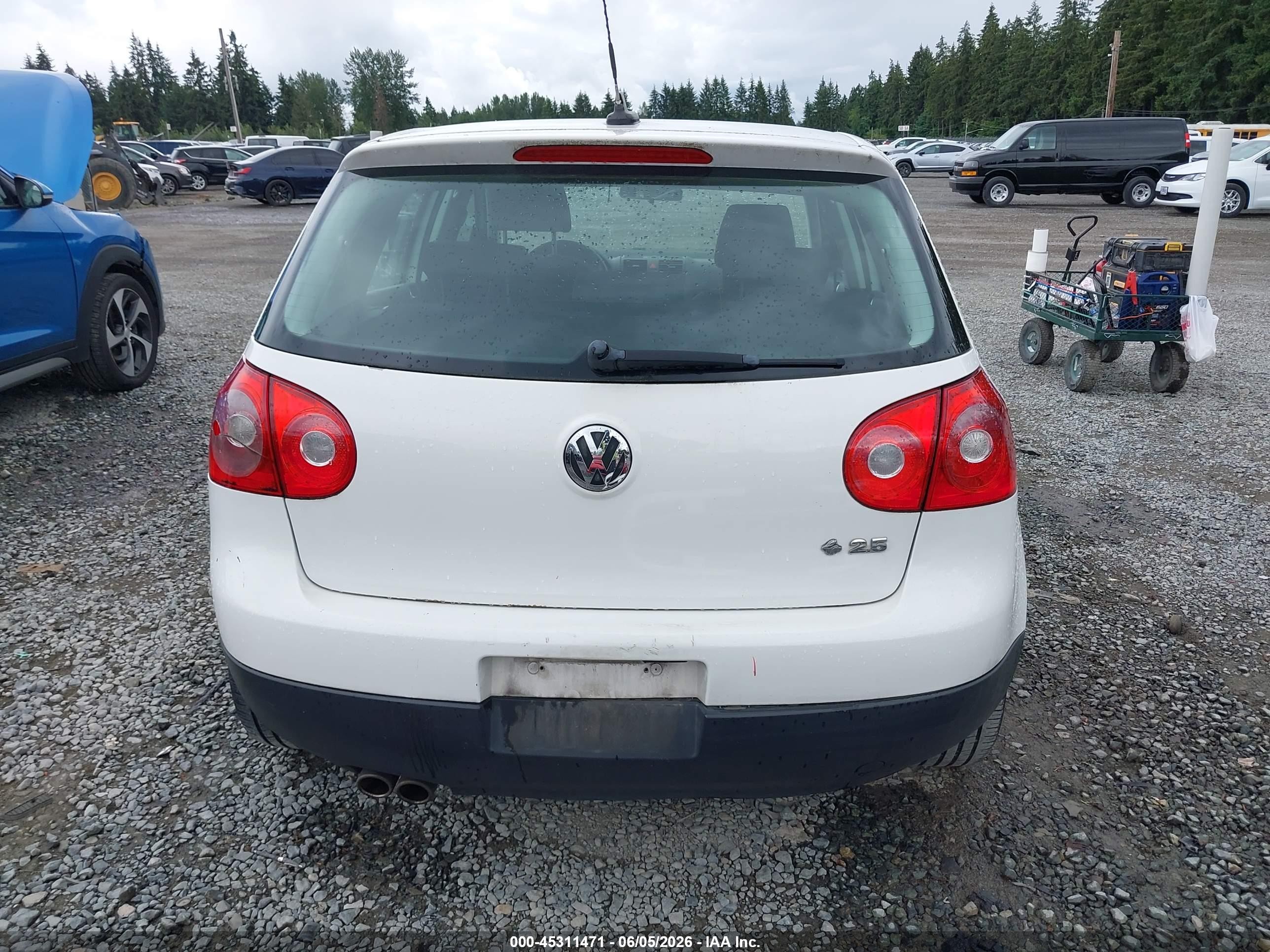 2008 Volkswagen Rabbit S White vin: WVWDB71K78W248081
