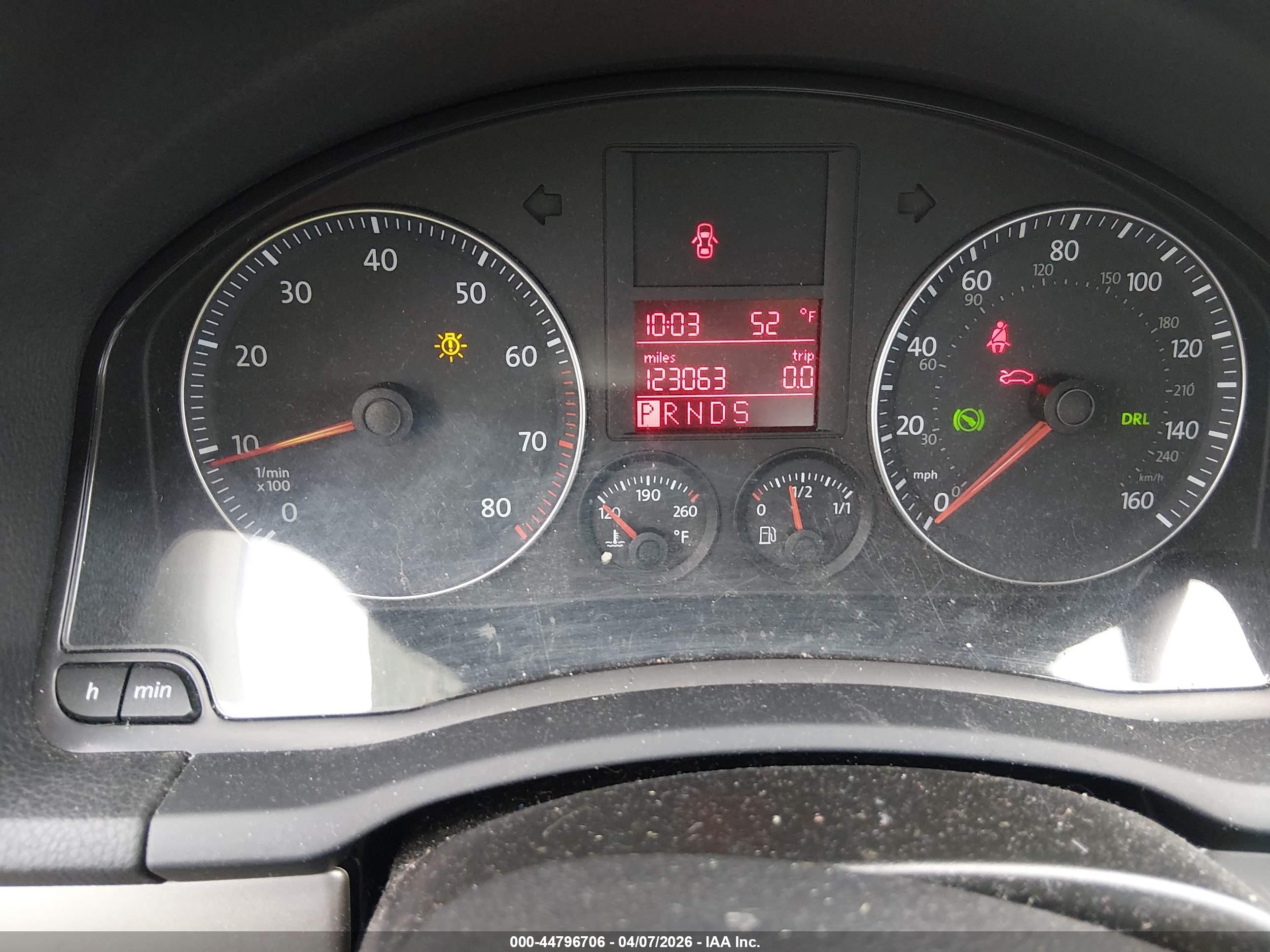 2009 Volkswagen Rabbit S Серебряный vin: WVWDB71K79W038792