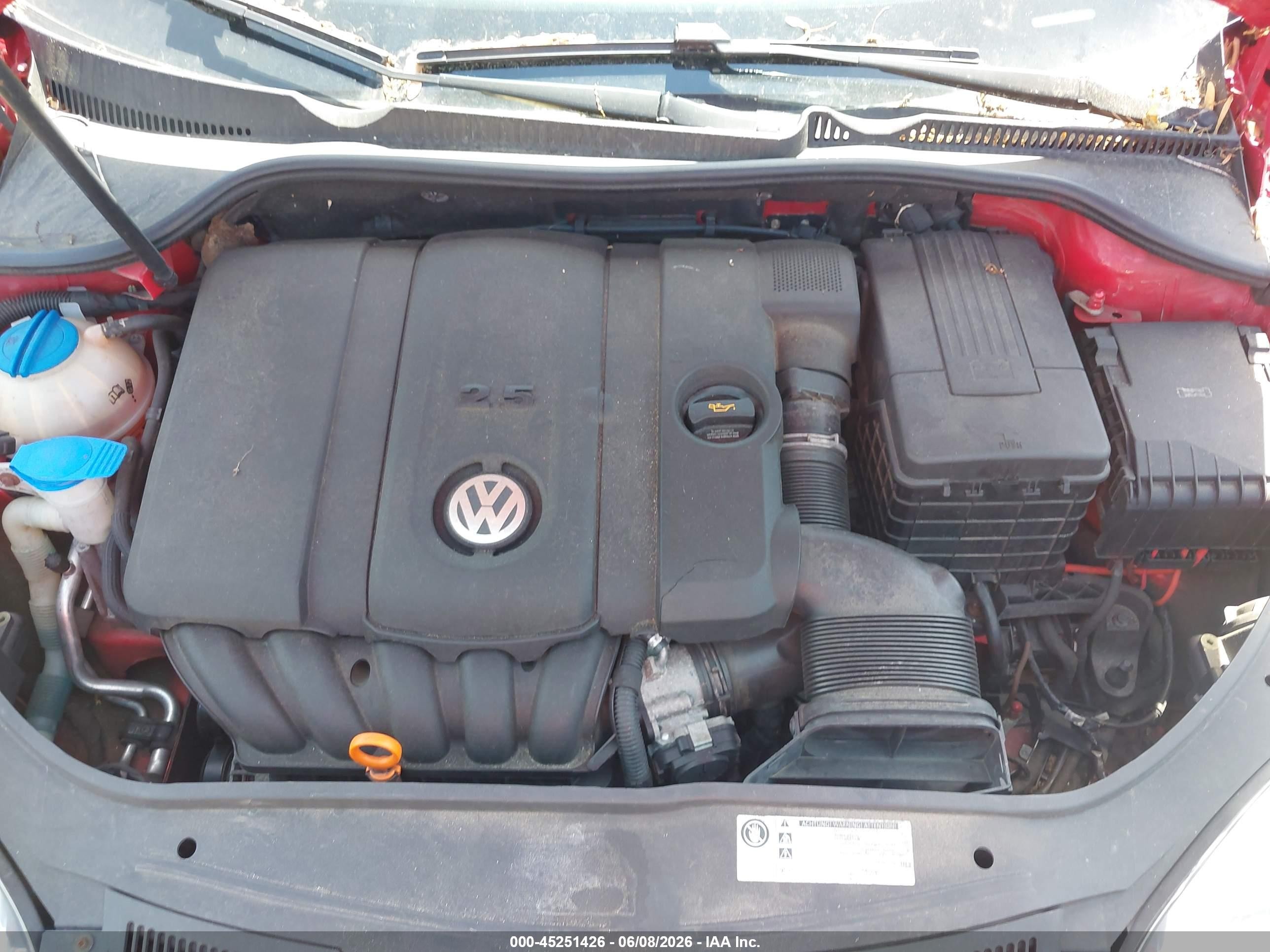 2009 Volkswagen Rabbit S Red vin: WVWDB71K79W141887
