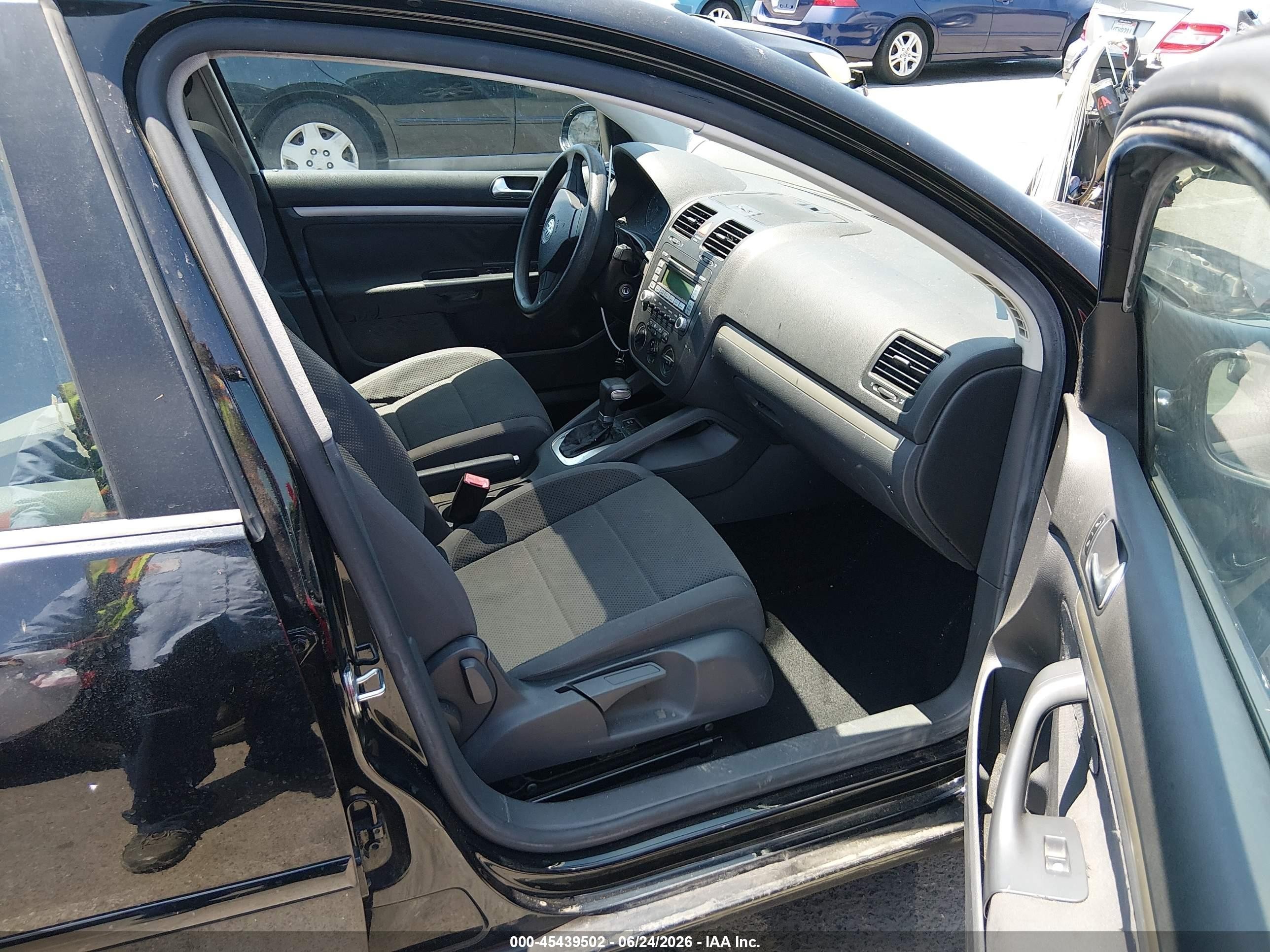 2008 Volkswagen Rabbit S Black vin: WVWDB71K88W030148