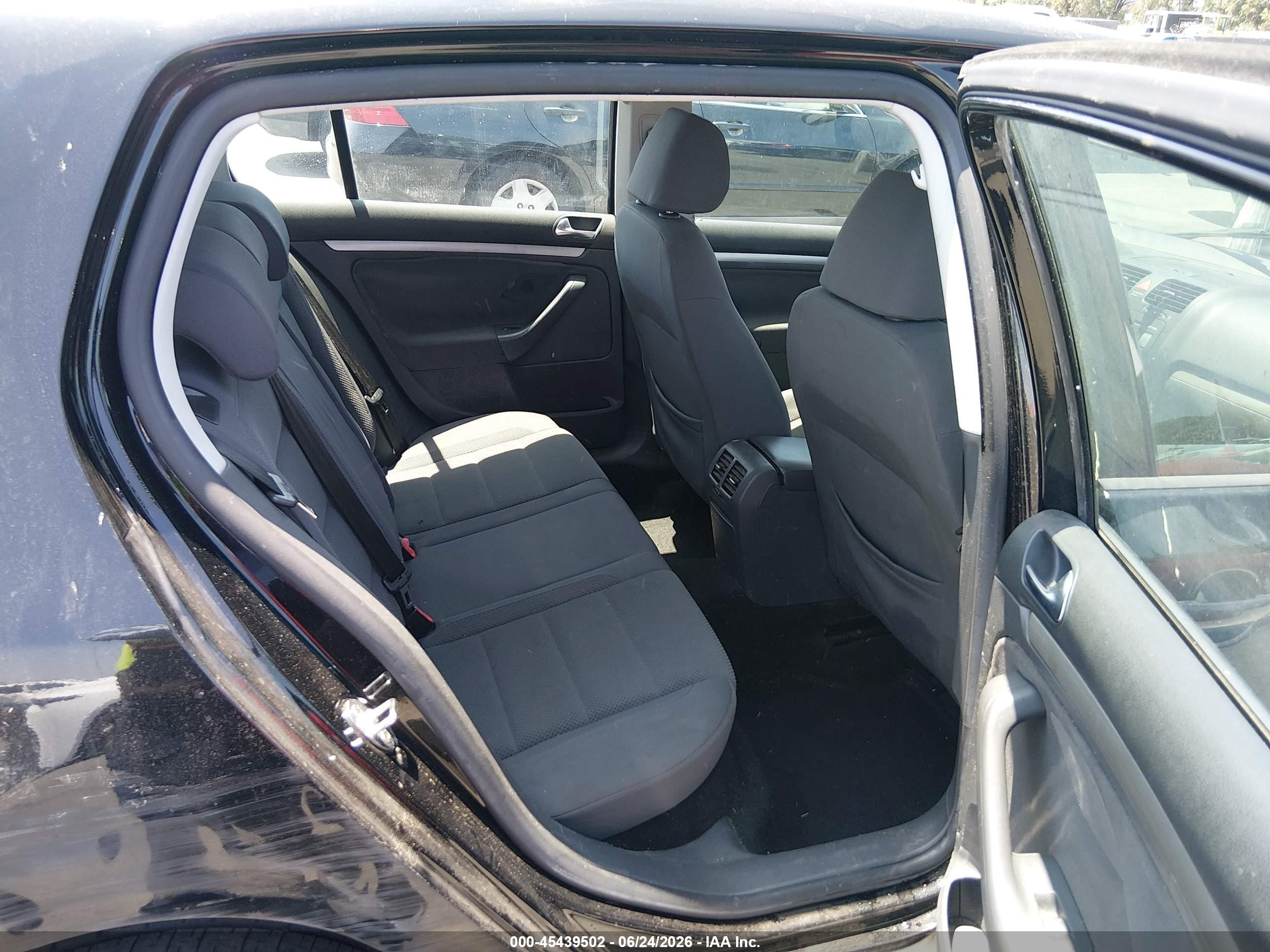 2008 Volkswagen Rabbit S Black vin: WVWDB71K88W030148