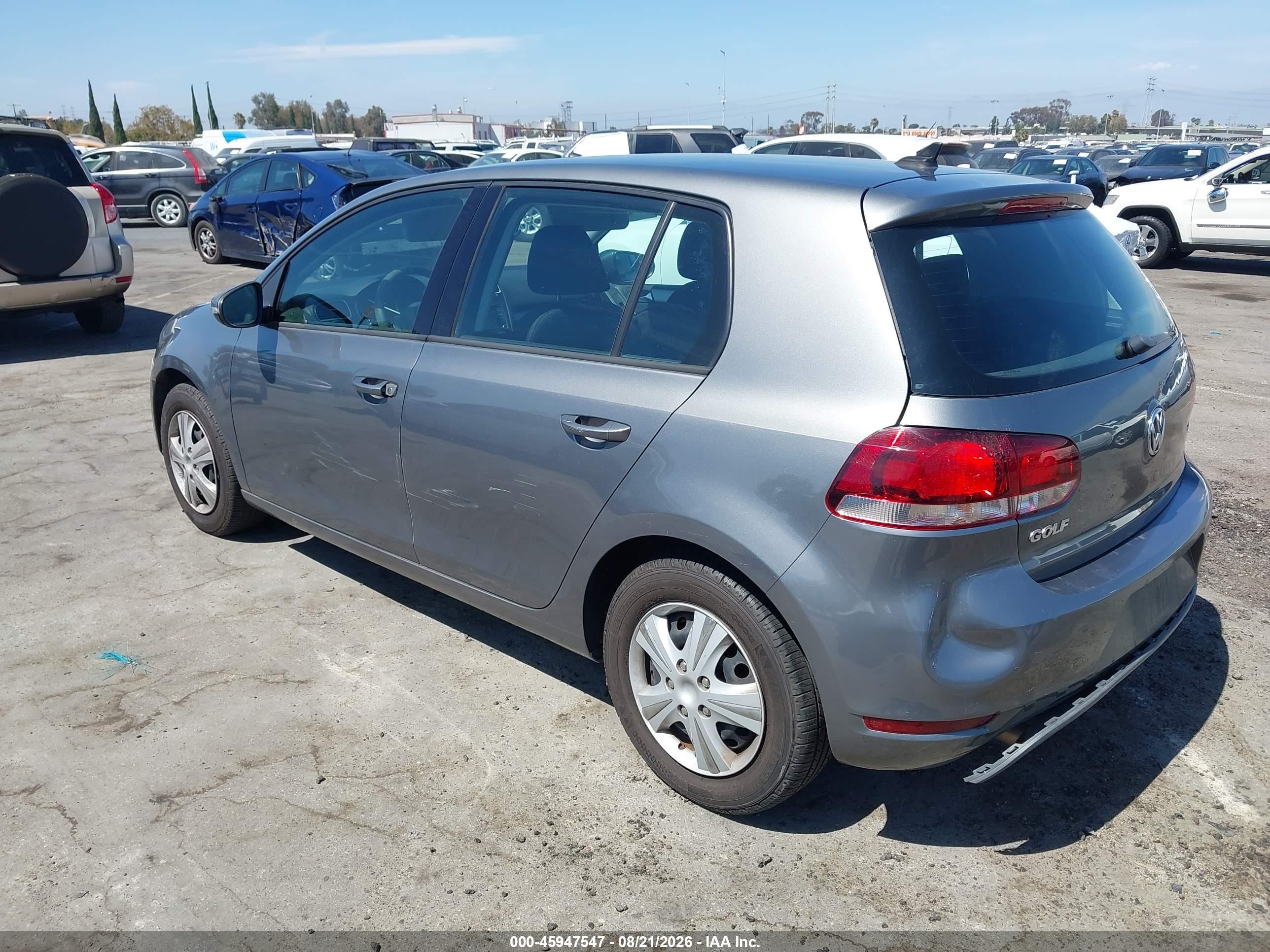 2012 Volkswagen Golf 2.5l 4-door Серый vin: WVWDB7AJ0CW249766