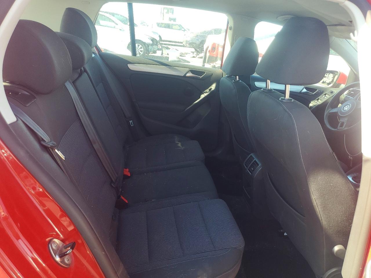 2012 Volkswagen Golf Красный vin: WVWDB7AJ2CW241443