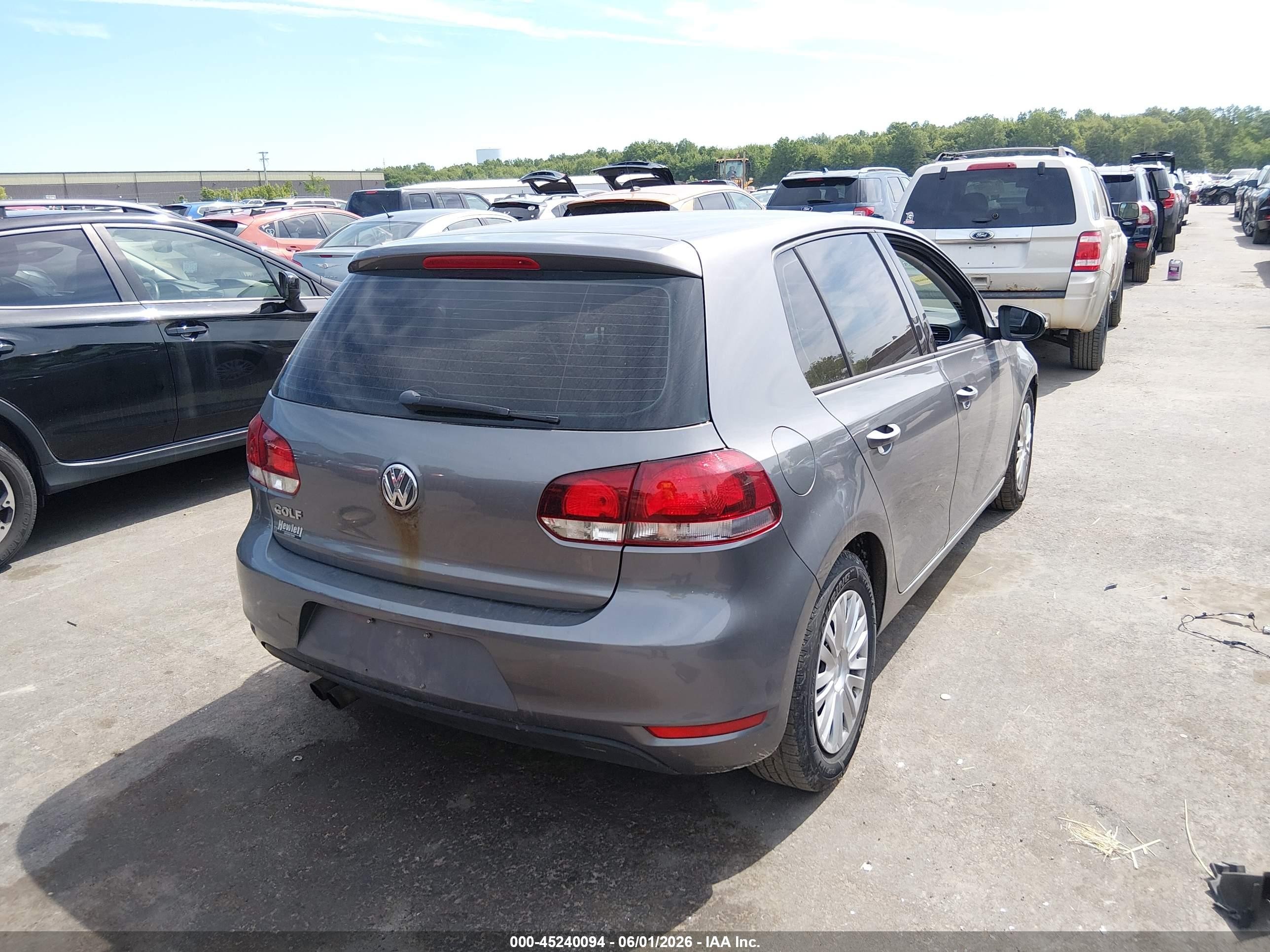 2012 Volkswagen Golf 2.5l 4-door Серый vin: WVWDB7AJ2CW336889