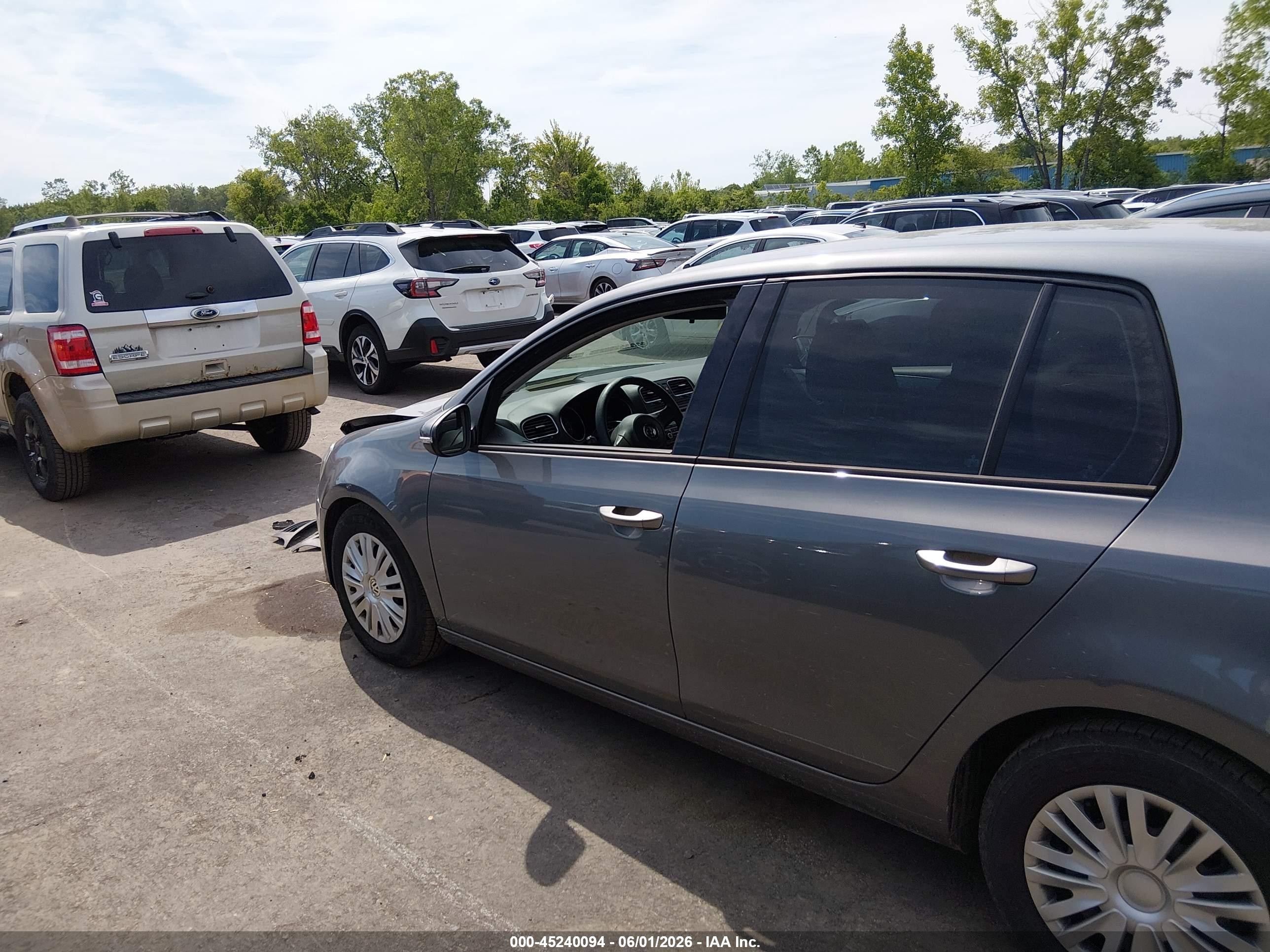 2012 Volkswagen Golf 2.5l 4-door Серый vin: WVWDB7AJ2CW336889