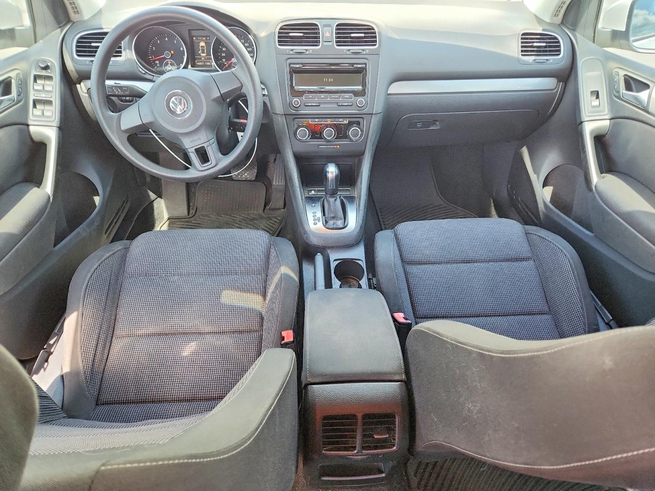 2014 Volkswagen Golf White vin: WVWDB7AJ2EW007970