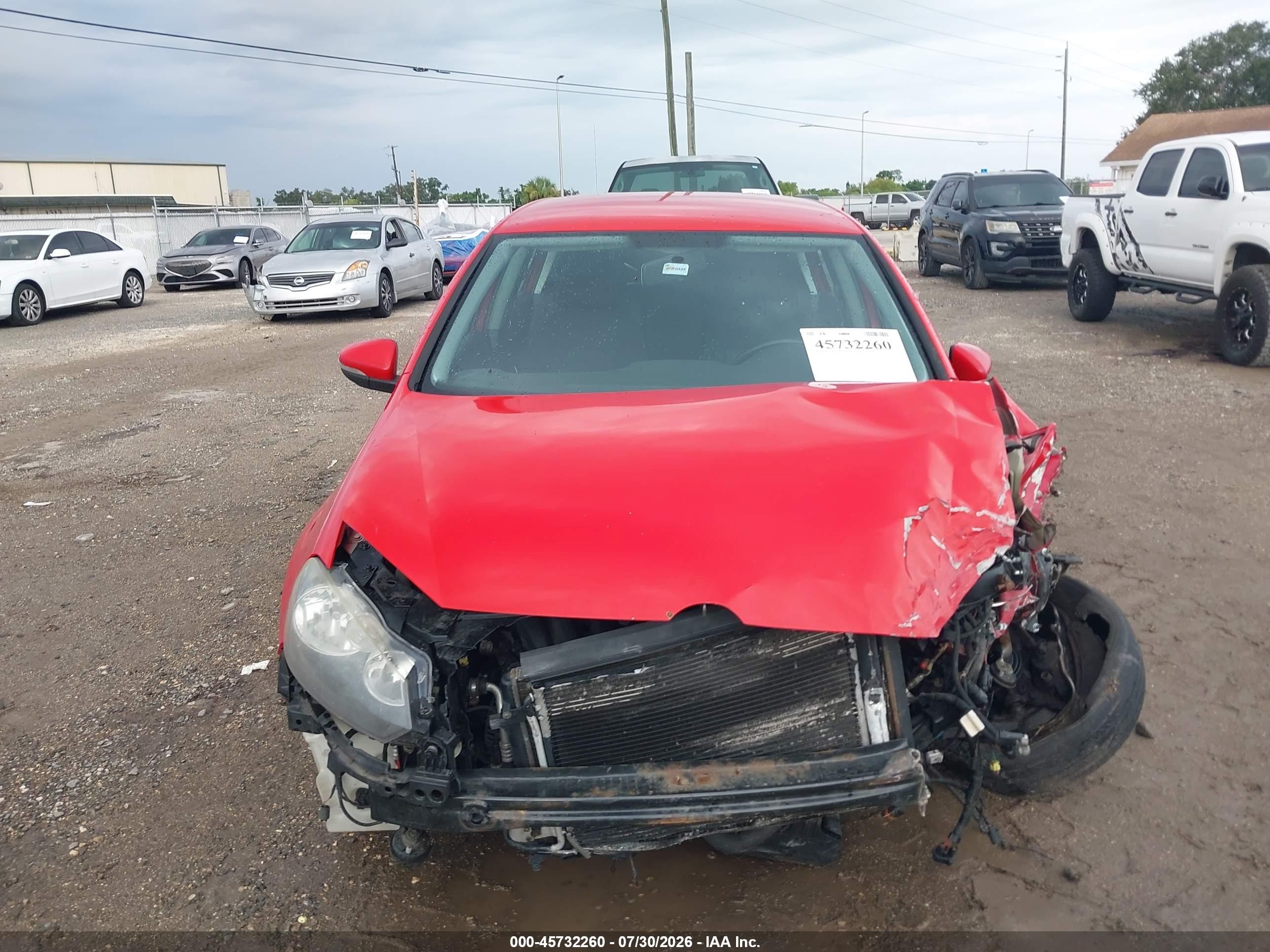 2012 Volkswagen Golf 2.5l 4-door Red vin: WVWDB7AJ3CW122655