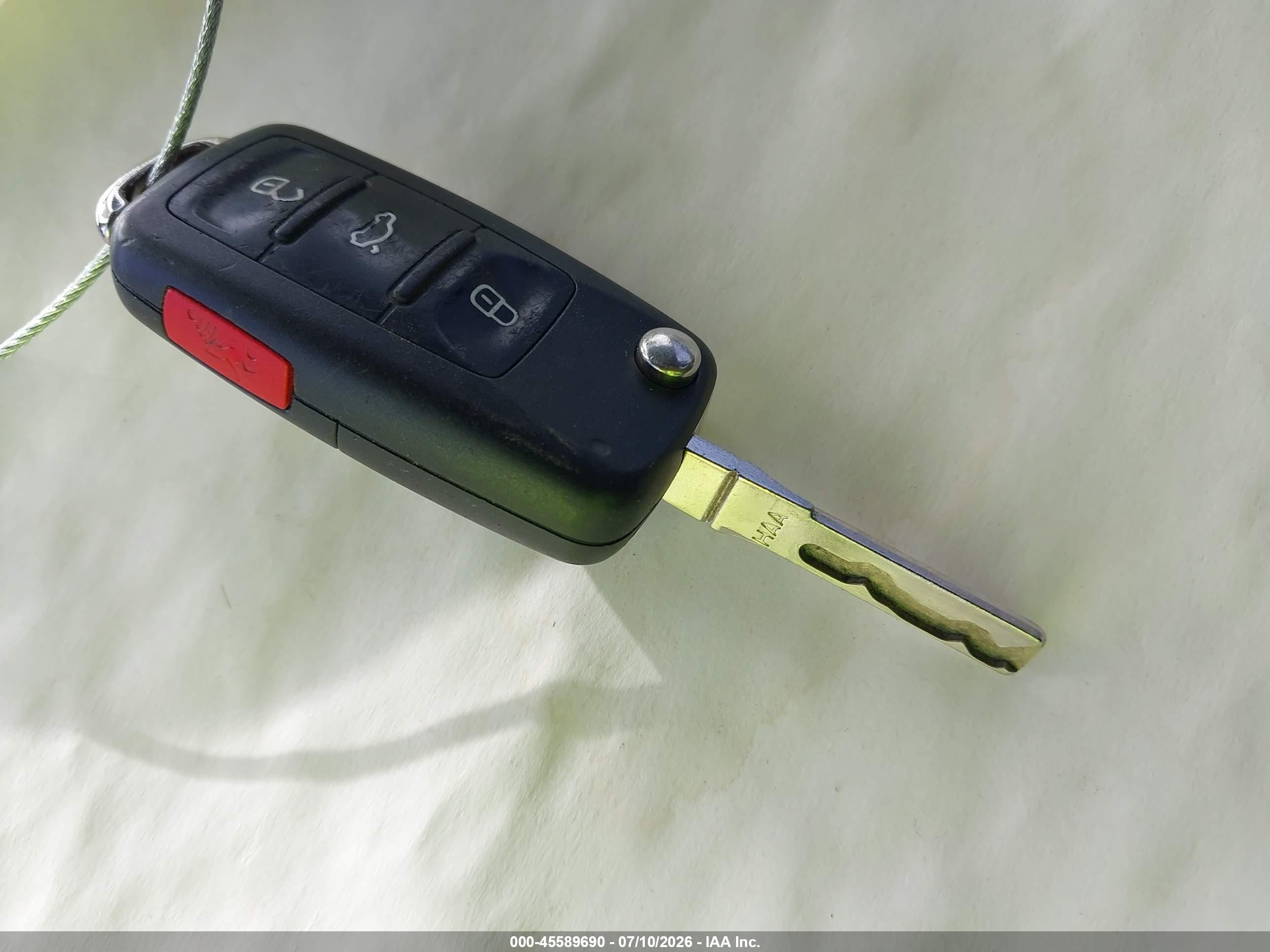 2012 Volkswagen Golf 2.5l 4-door Red vin: WVWDB7AJ3CW282602
