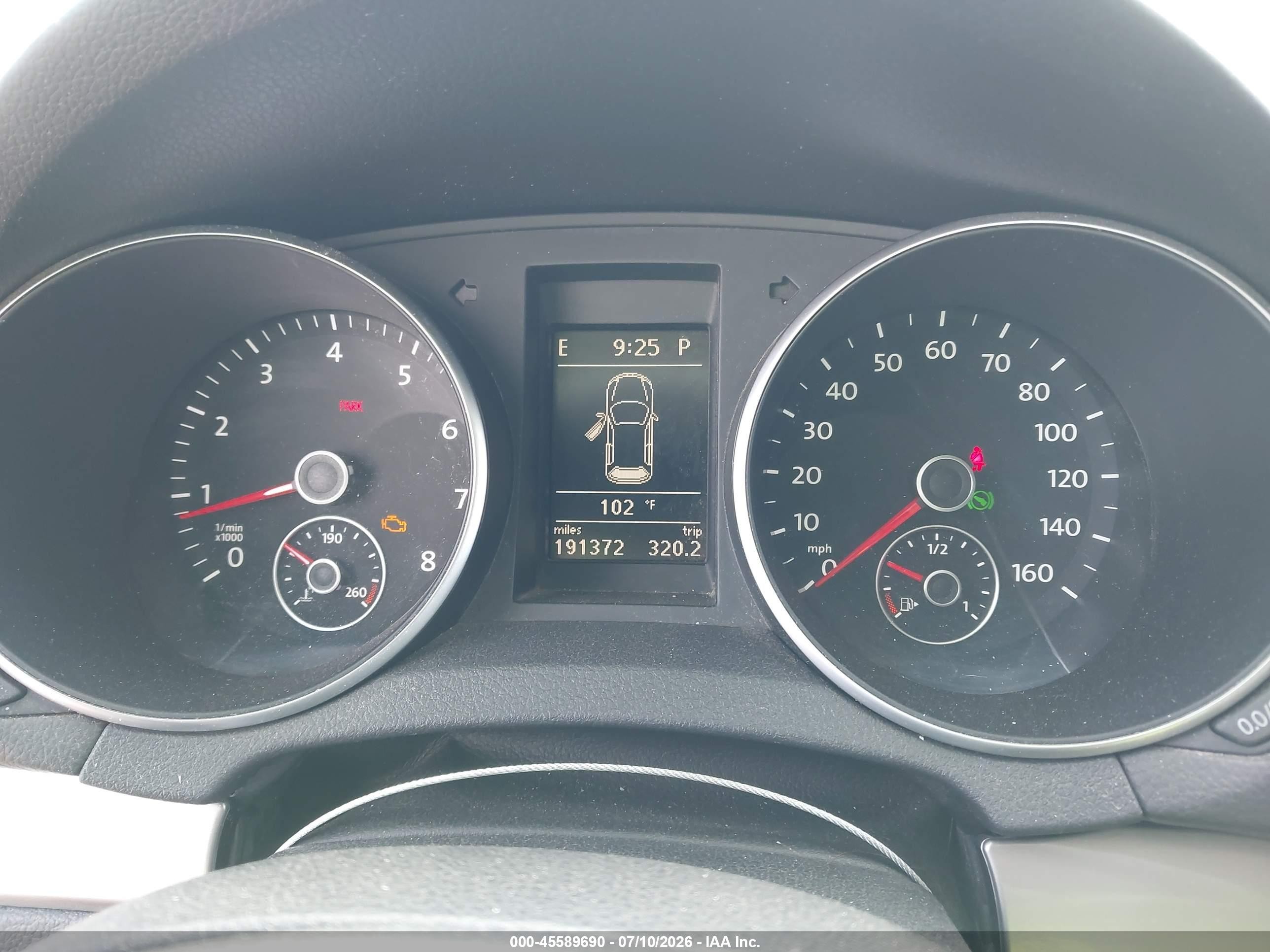 2012 Volkswagen Golf 2.5l 4-door Red vin: WVWDB7AJ3CW282602