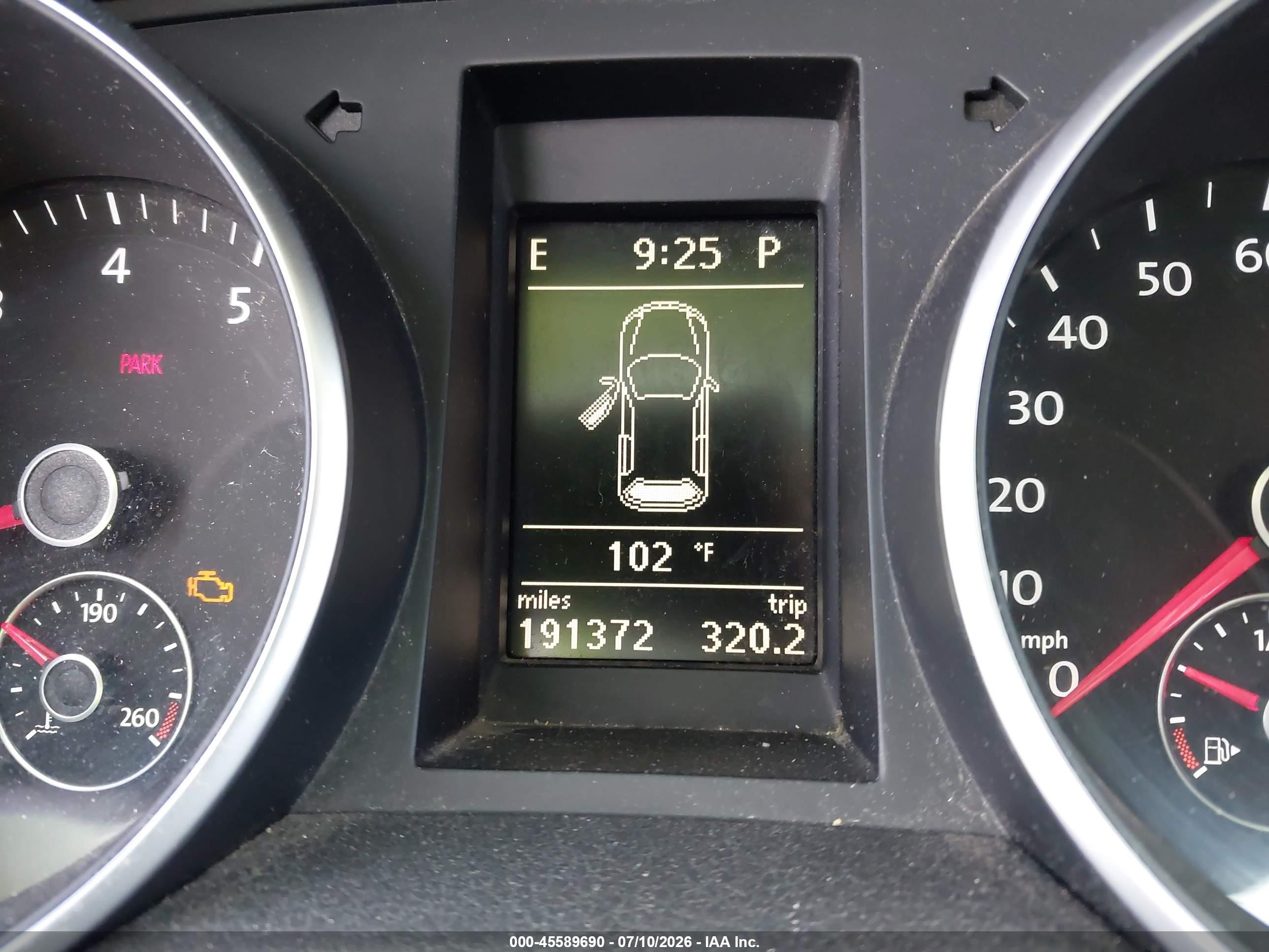 2012 Volkswagen Golf 2.5l 4-door Red vin: WVWDB7AJ3CW282602