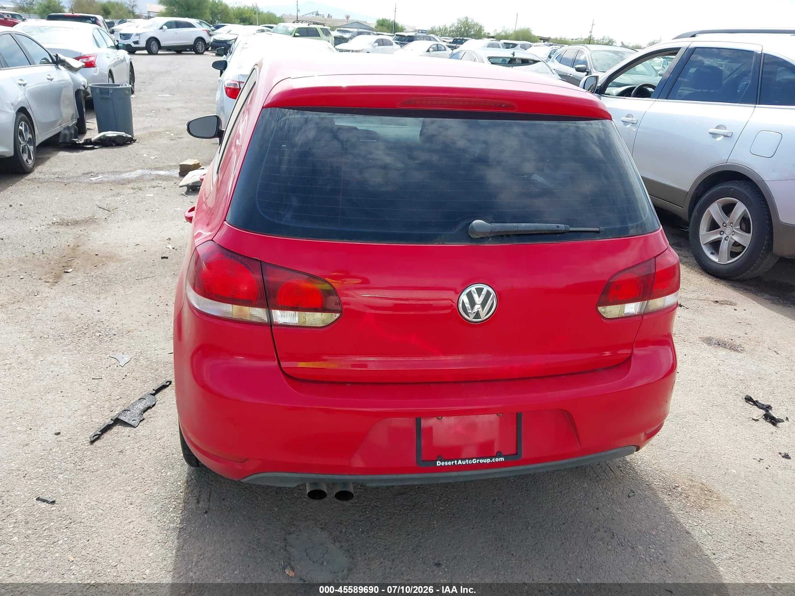 2012 Volkswagen Golf 2.5l 4-door Red vin: WVWDB7AJ3CW282602