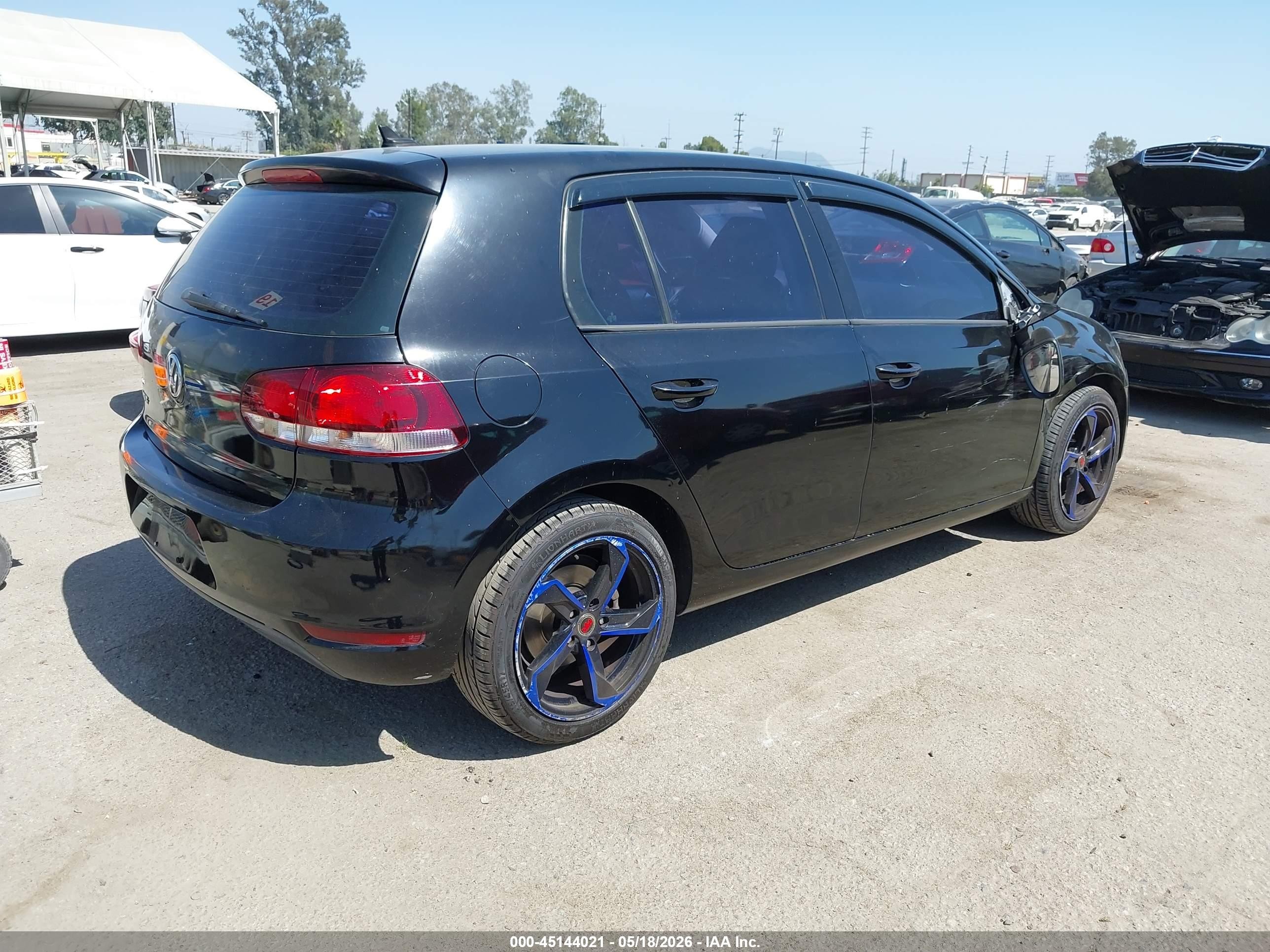 2013 Volkswagen Golf 2.5l 4-door Black vin: WVWDB7AJ3DW015767