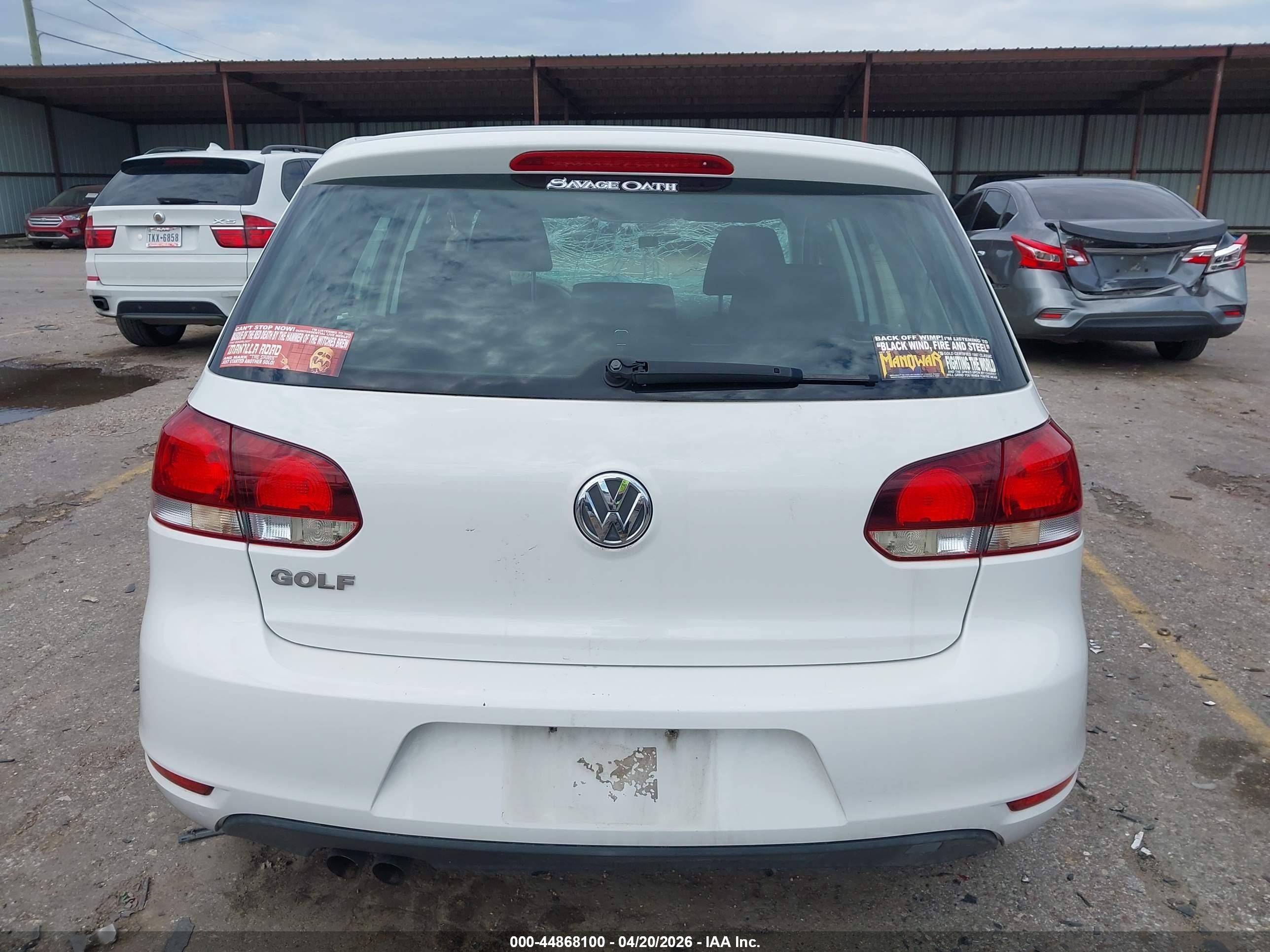 2013 Volkswagen Golf 2.5l 4-door Белый vin: WVWDB7AJ3DW095796