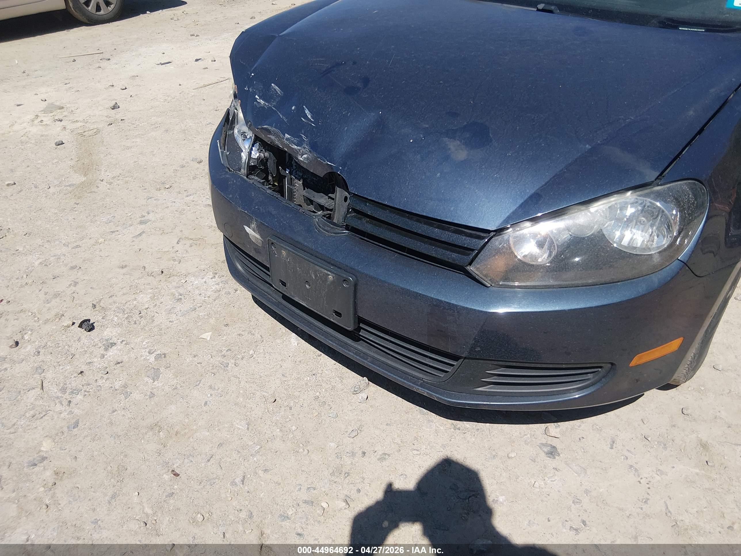 2010 Volkswagen Golf 4-door Blue vin: WVWDB7AJ4AW240209