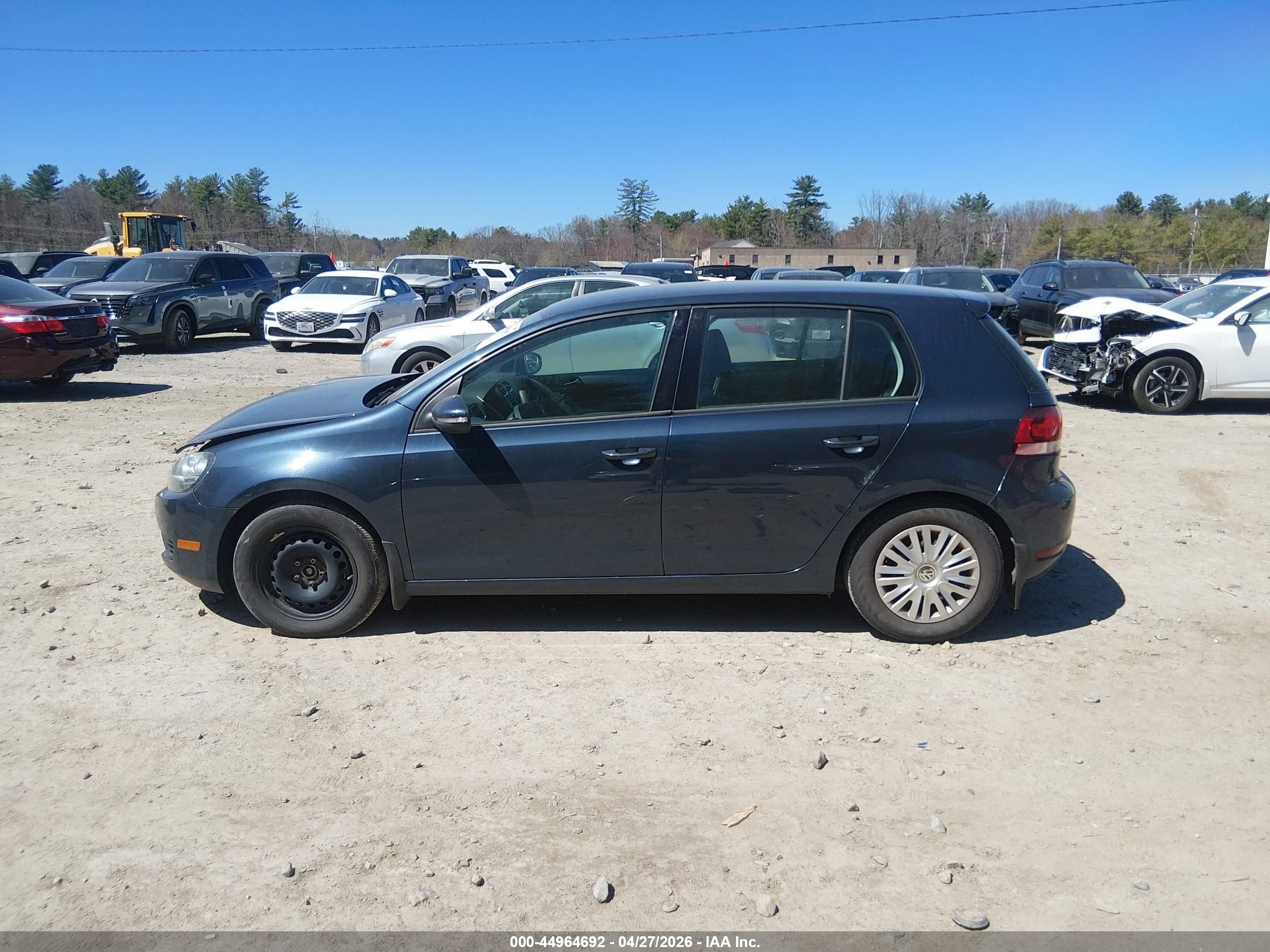 2010 Volkswagen Golf 4-door Blue vin: WVWDB7AJ4AW240209