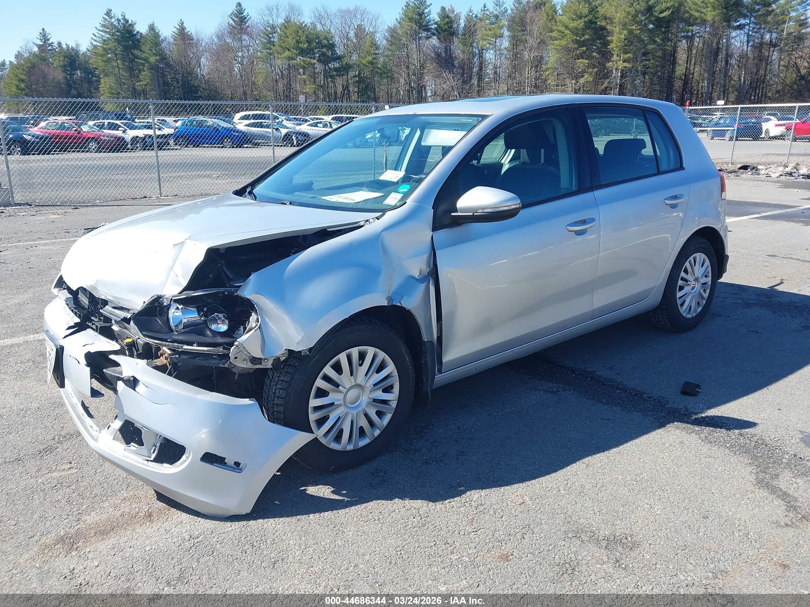 2010 Volkswagen Golf 4-door Silver vin: WVWDB7AJ4AW410519