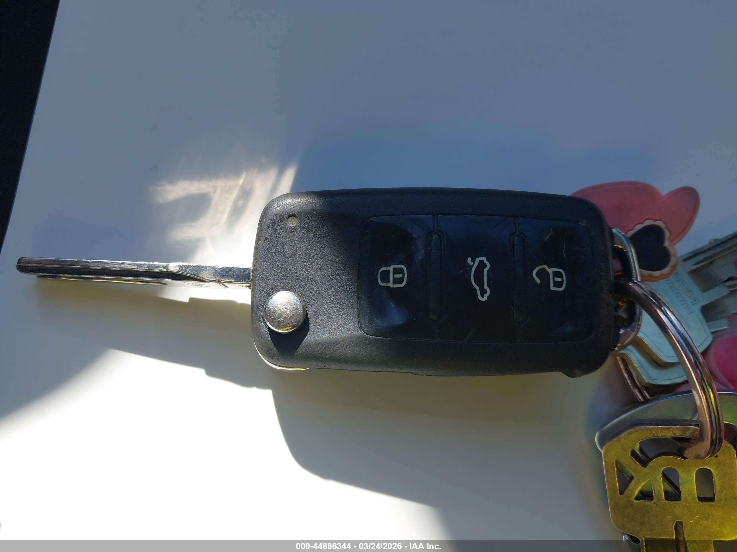 2010 Volkswagen Golf 4-door Silver vin: WVWDB7AJ4AW410519