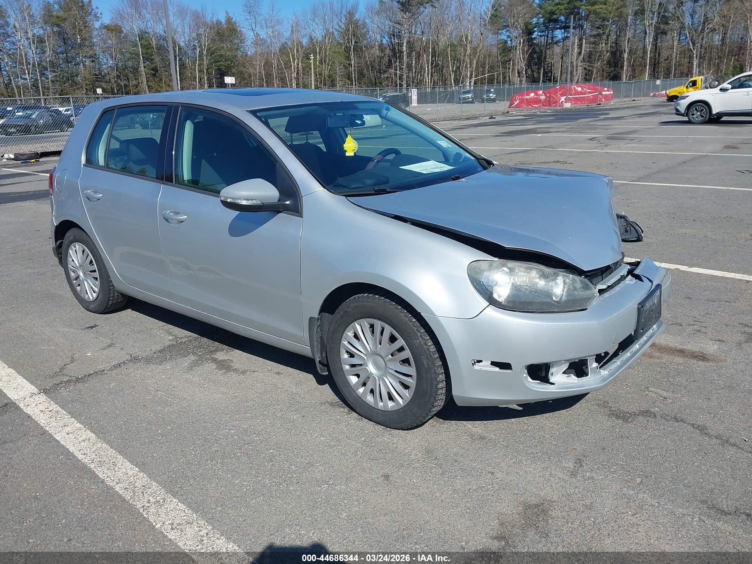 2010 Volkswagen Golf 4-door Silver vin: WVWDB7AJ4AW410519