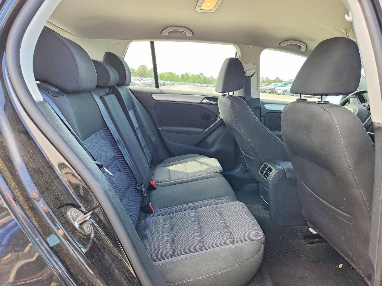 2012 Volkswagen Golf Черный vin: WVWDB7AJ4CW018031