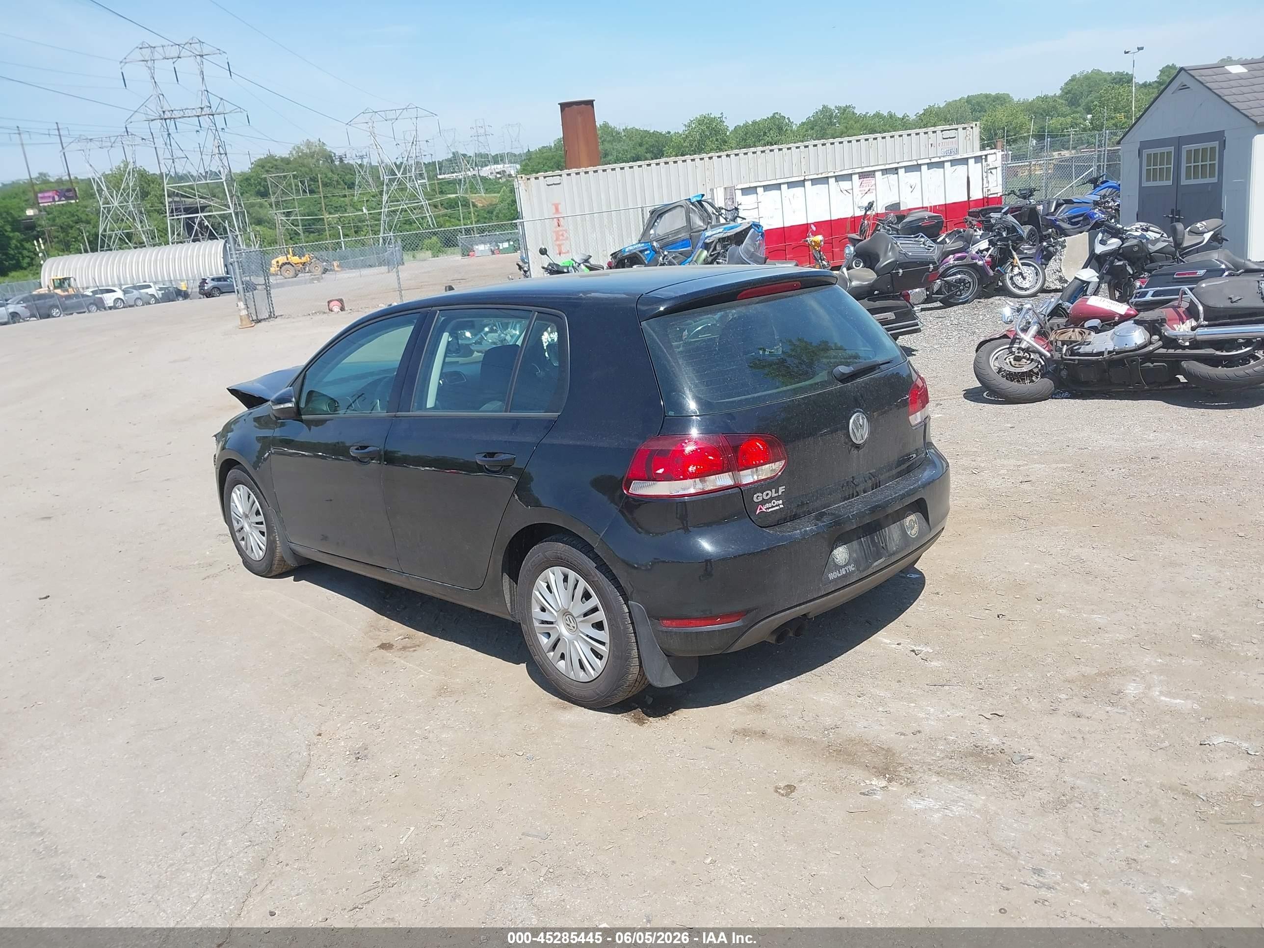 2013 Volkswagen Golf 2.5l 4-door Черный vin: WVWDB7AJ4DW137392