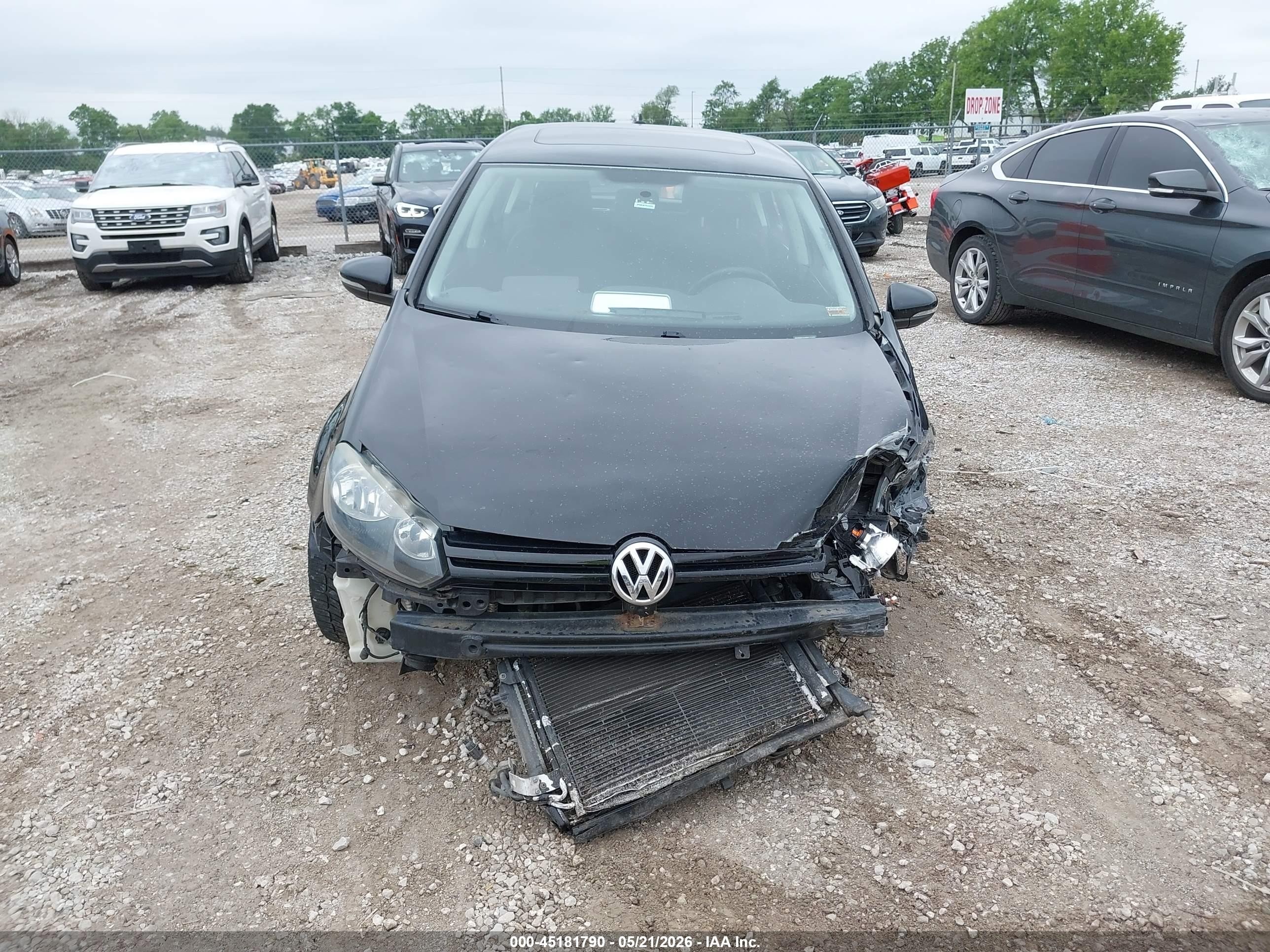 2013 Volkswagen Golf 2.5l 4-door Black vin: WVWDB7AJ4DW137666