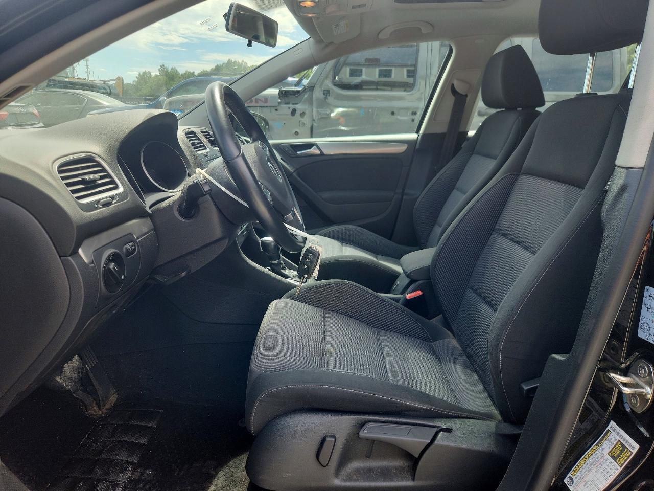 2013 Volkswagen Golf Черный vin: WVWDB7AJ4DW138039