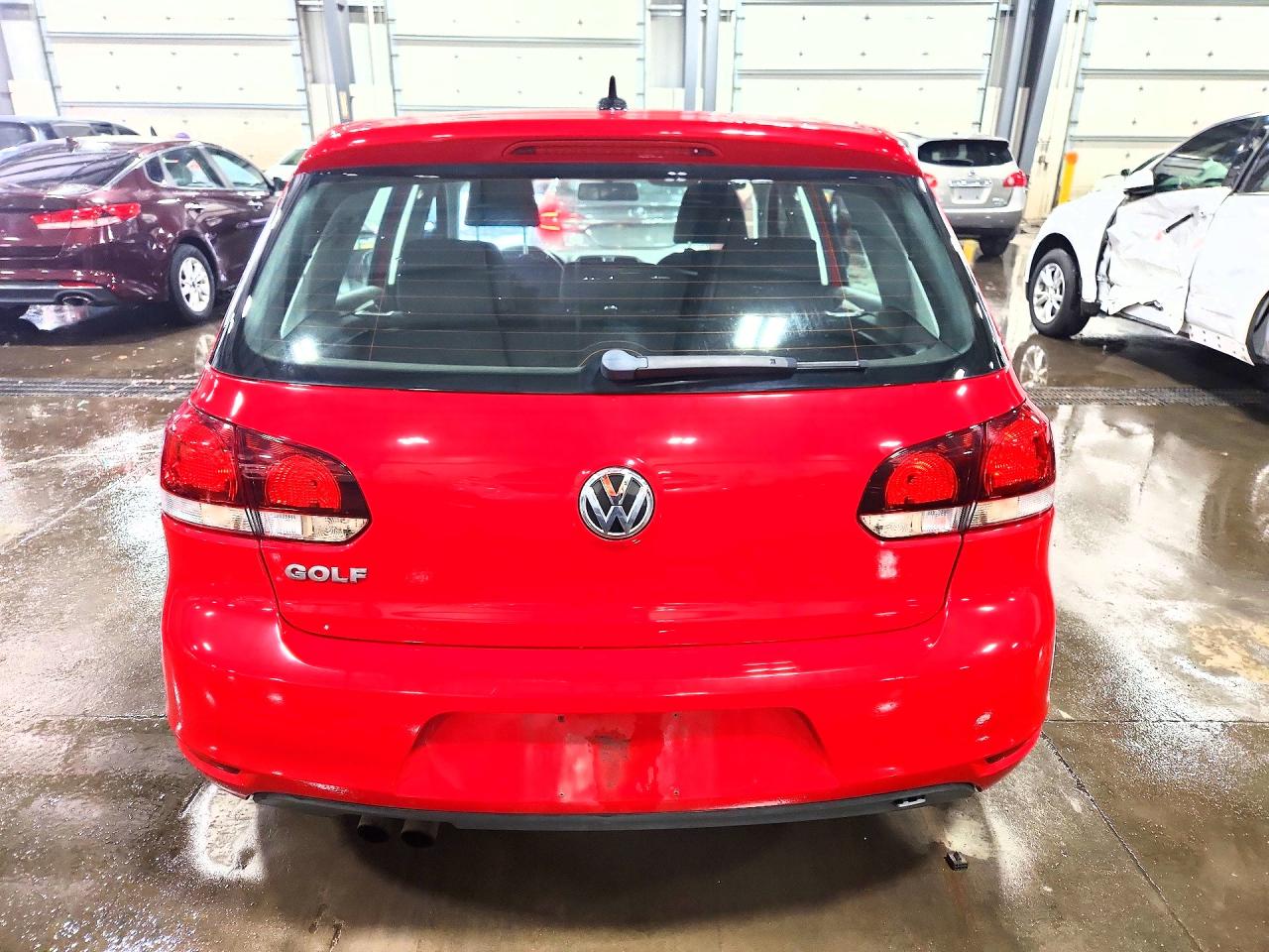 2013 Volkswagen Golf Красный vin: WVWDB7AJ5DW022669