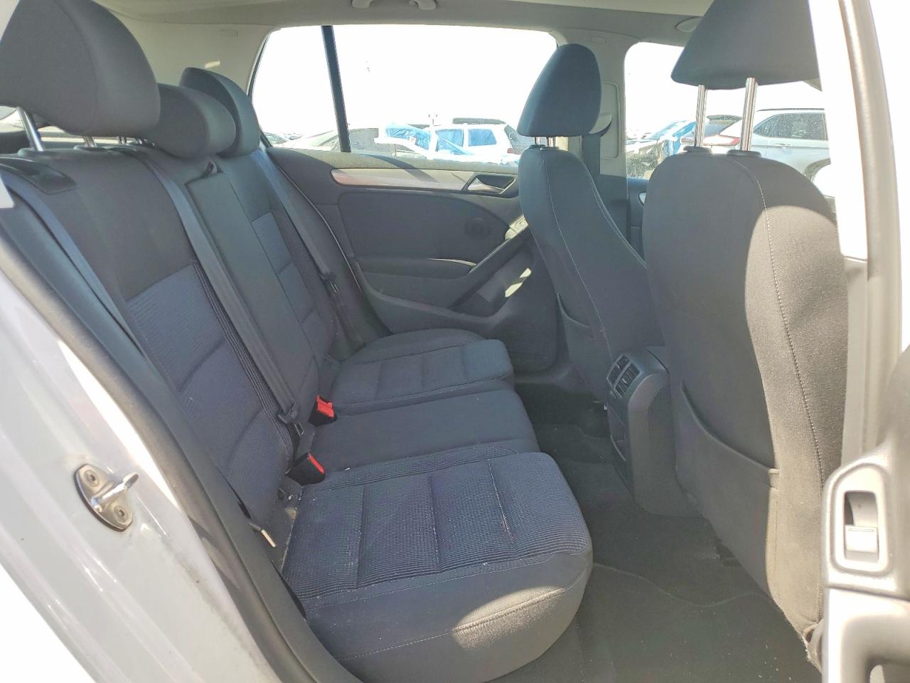 2013 Volkswagen Golf White vin: WVWDB7AJ5DW131438