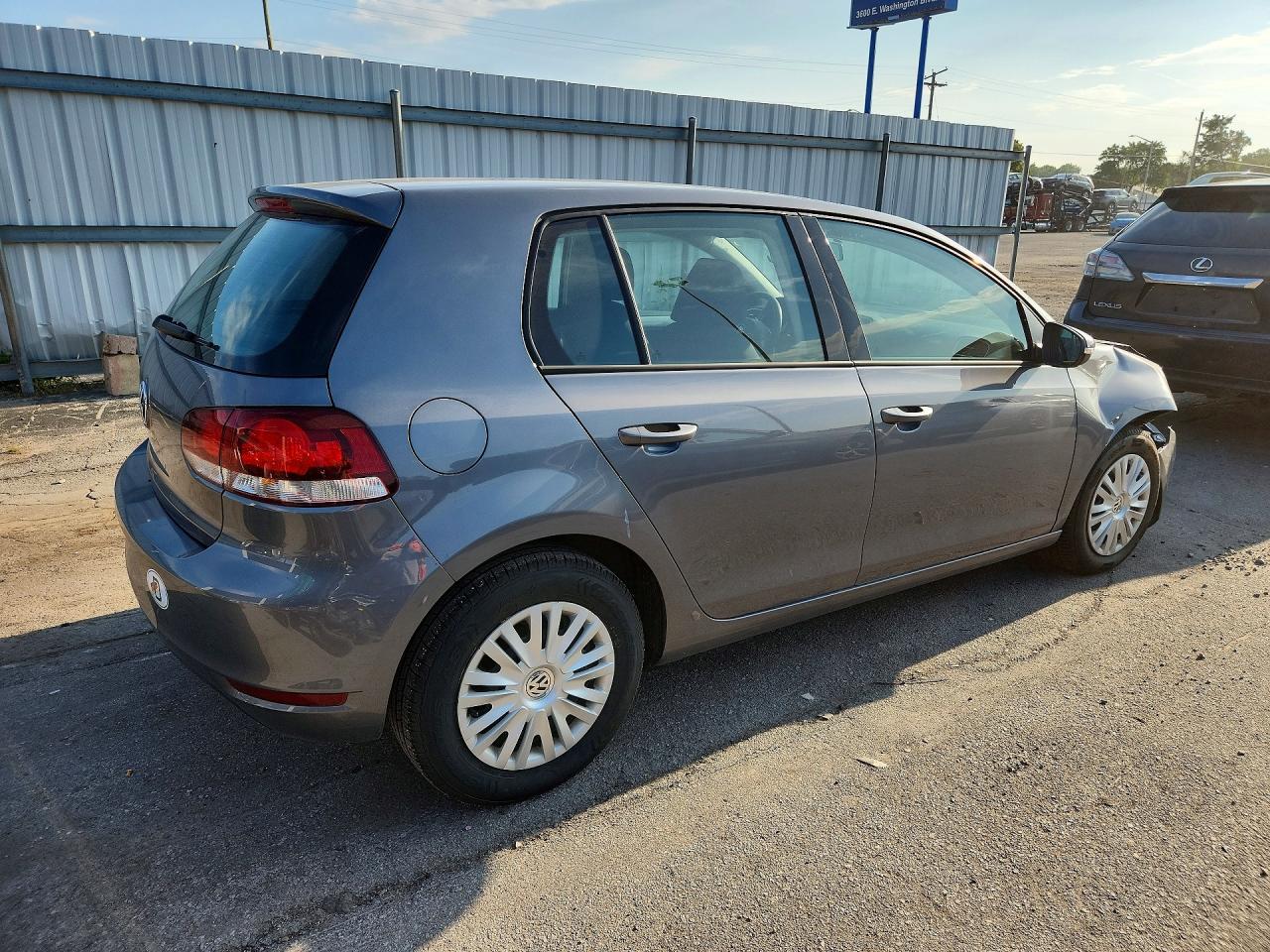 2013 Volkswagen Golf Silver vin: WVWDB7AJ5DW140236