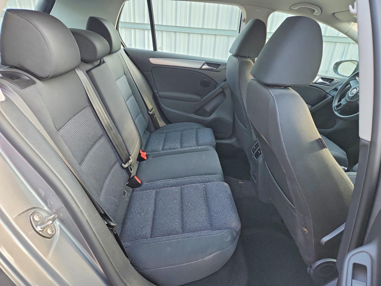 2013 Volkswagen Golf Silver vin: WVWDB7AJ5DW140236
