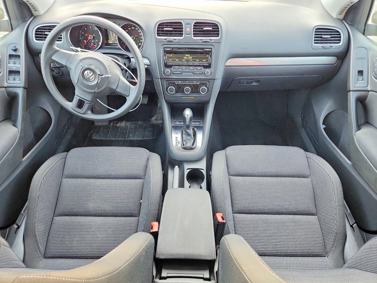 2013 Volkswagen Golf Silver vin: WVWDB7AJ5DW140236