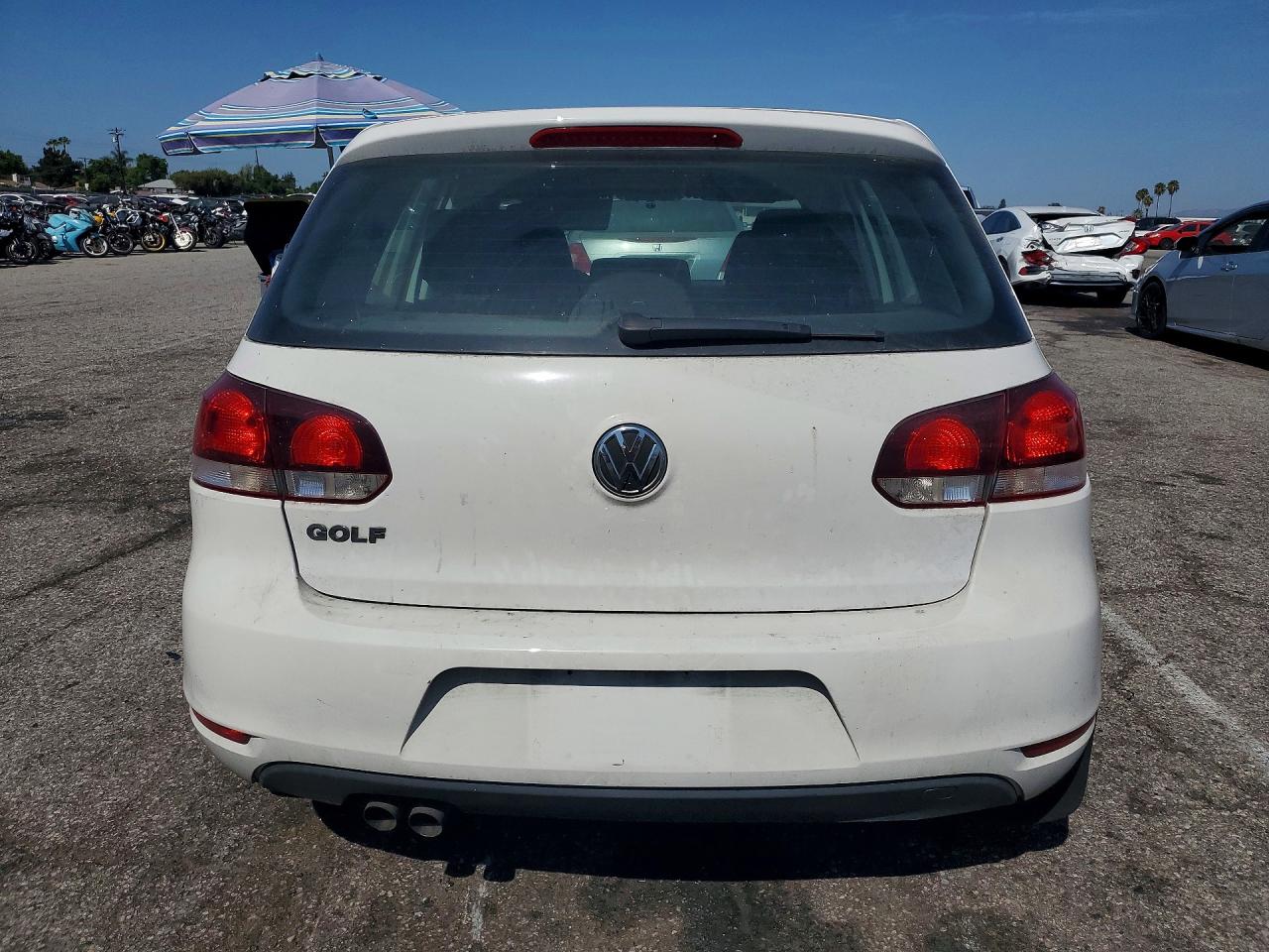 2014 Volkswagen Golf White vin: WVWDB7AJ5EW002083