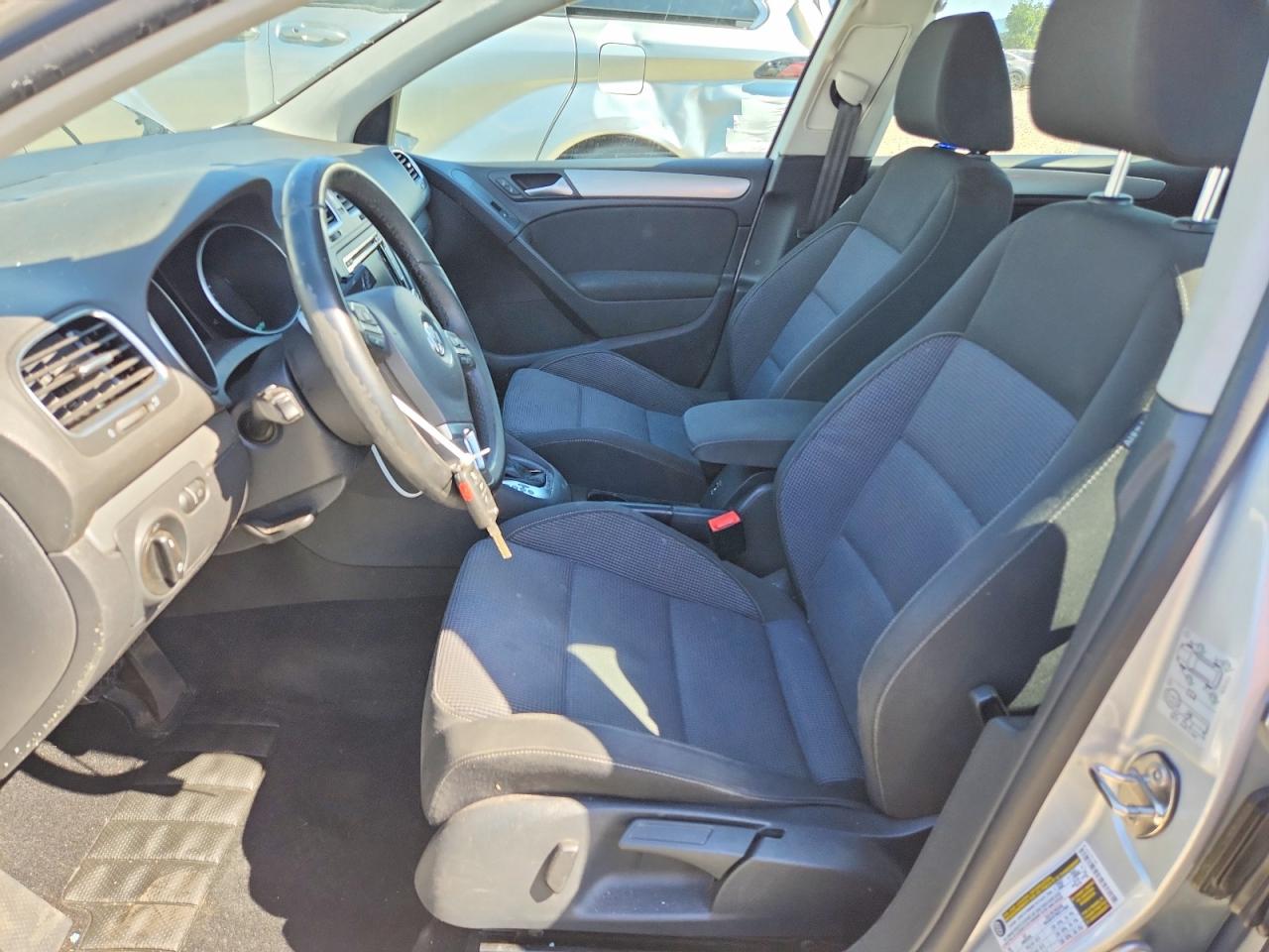 2014 Volkswagen Golf Silver vin: WVWDB7AJ5EW002133