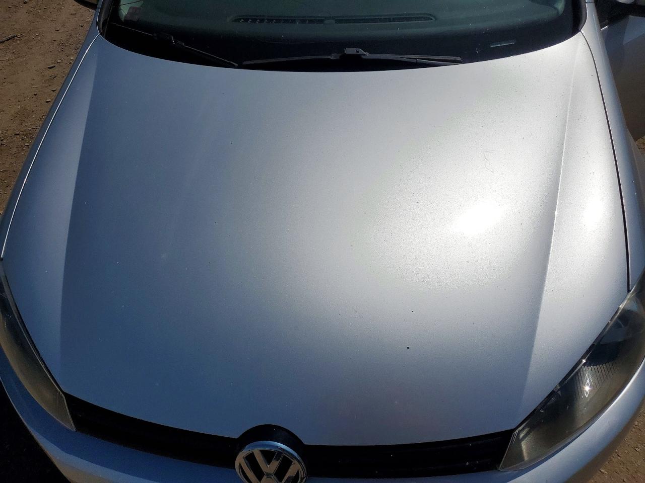 2014 Volkswagen Golf Серебряный vin: WVWDB7AJ5EW011818