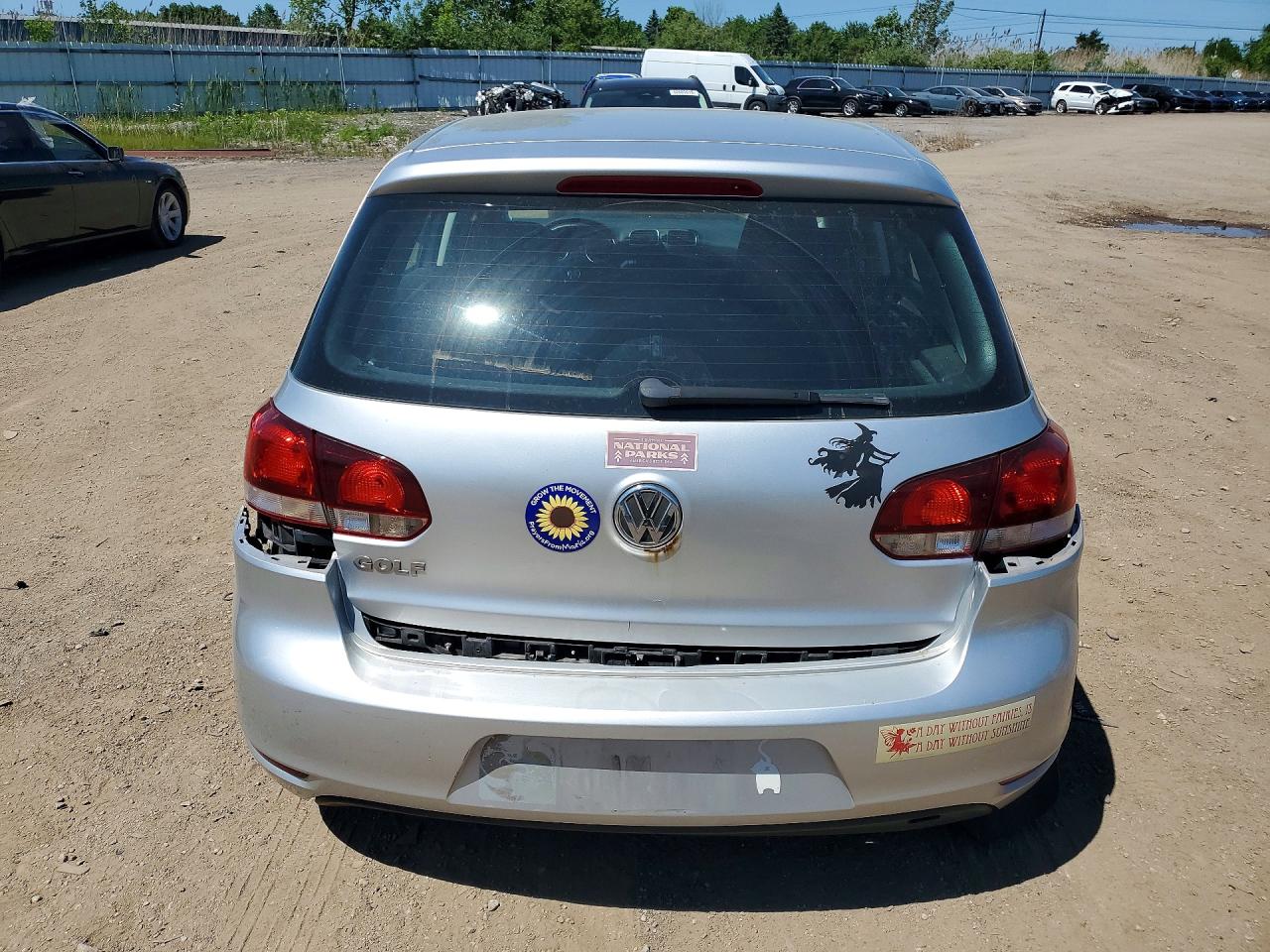 2014 Volkswagen Golf Серебряный vin: WVWDB7AJ5EW011818